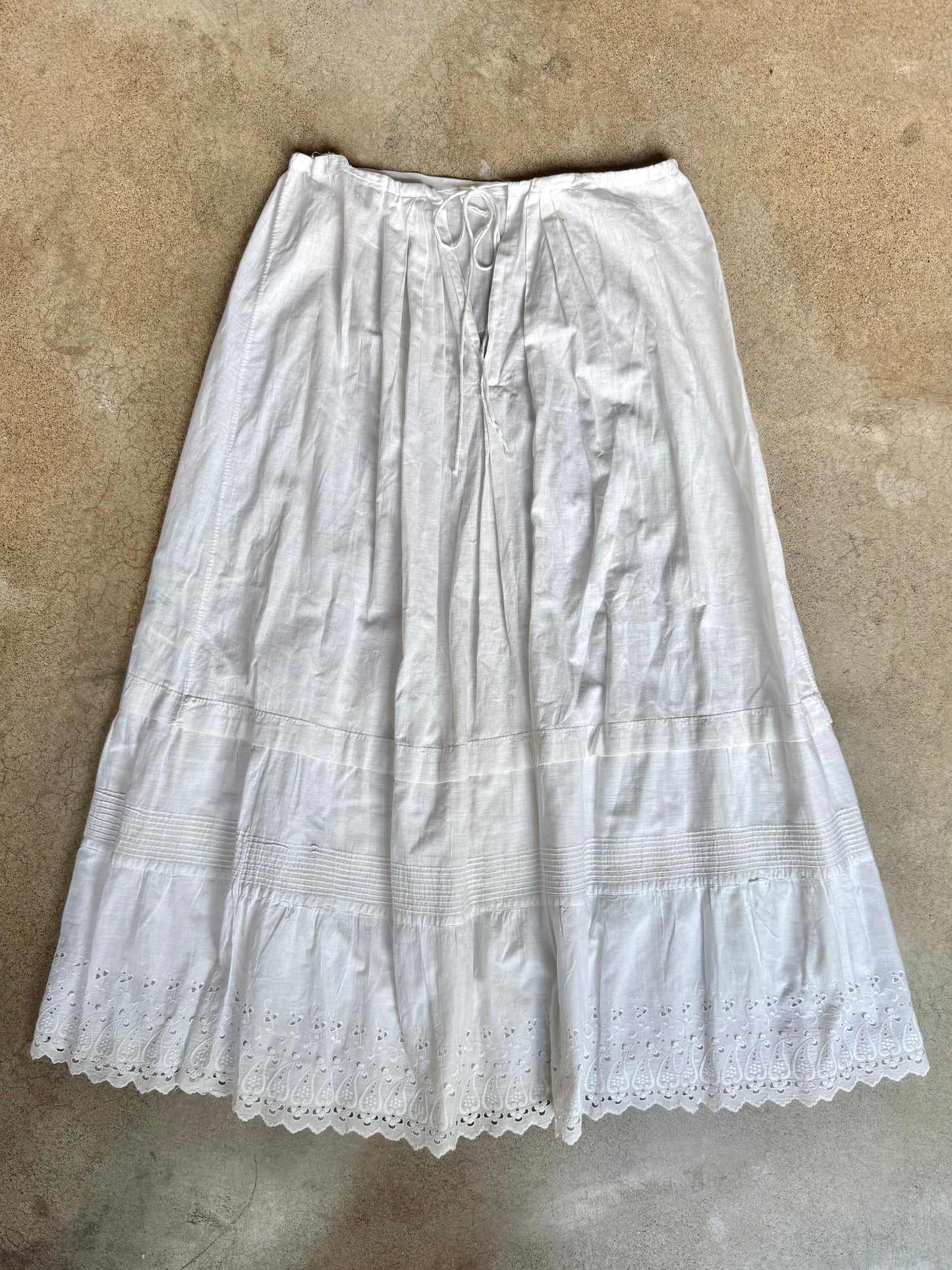 Antique Edwardian Cotton Embroidered Eyelet Trim Petticoat Skirt | M/L