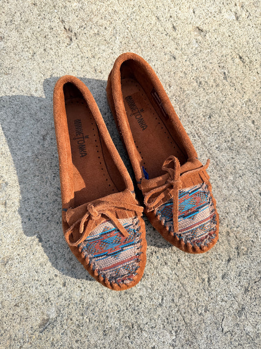 Vintage 1990s Minnetonka Suede Southwestern Moccasins | Women’s 8