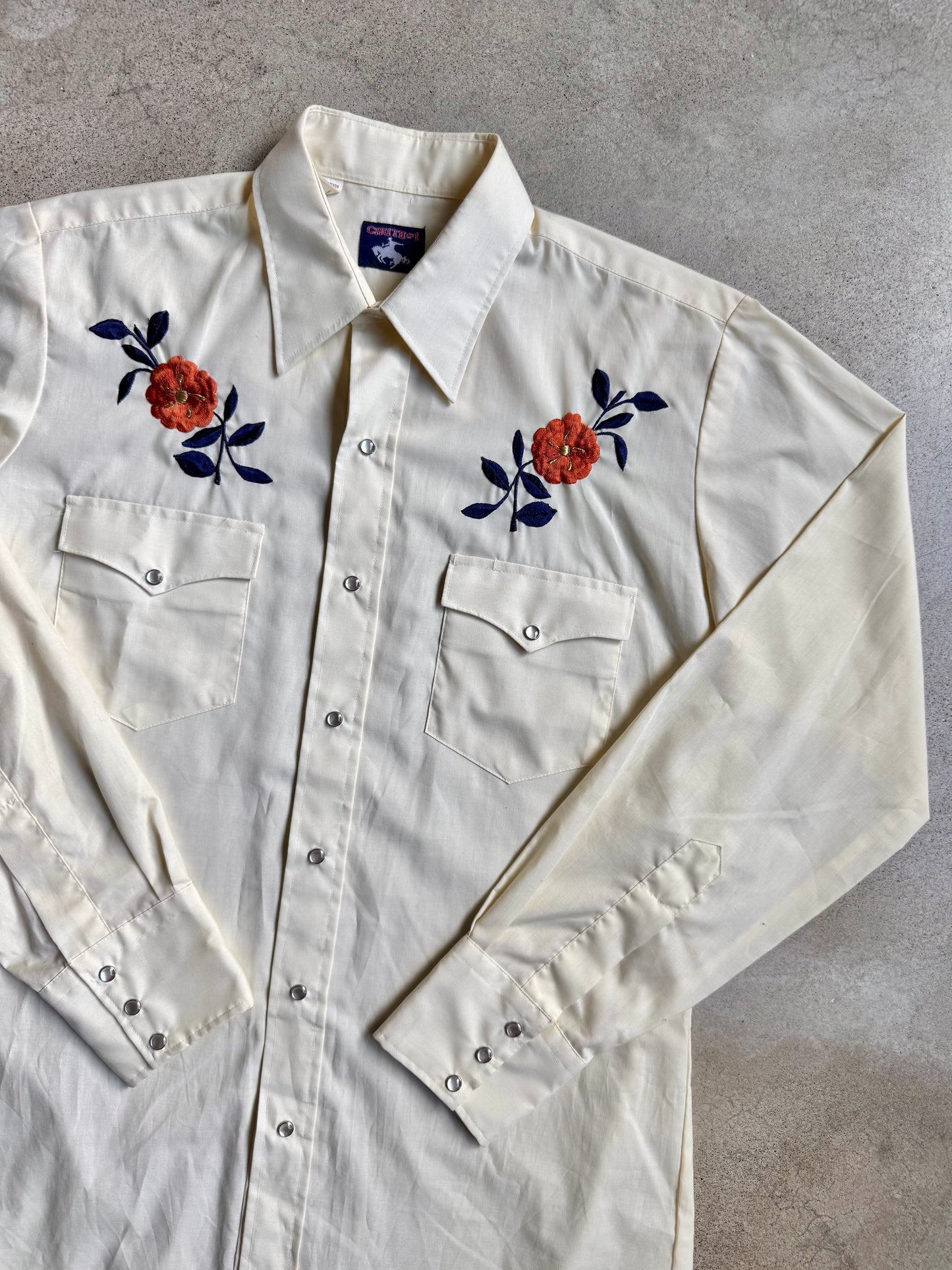Vintage 1970s Chute #1 Floral Embroidered Western Pearl Snap Shirt | Medium