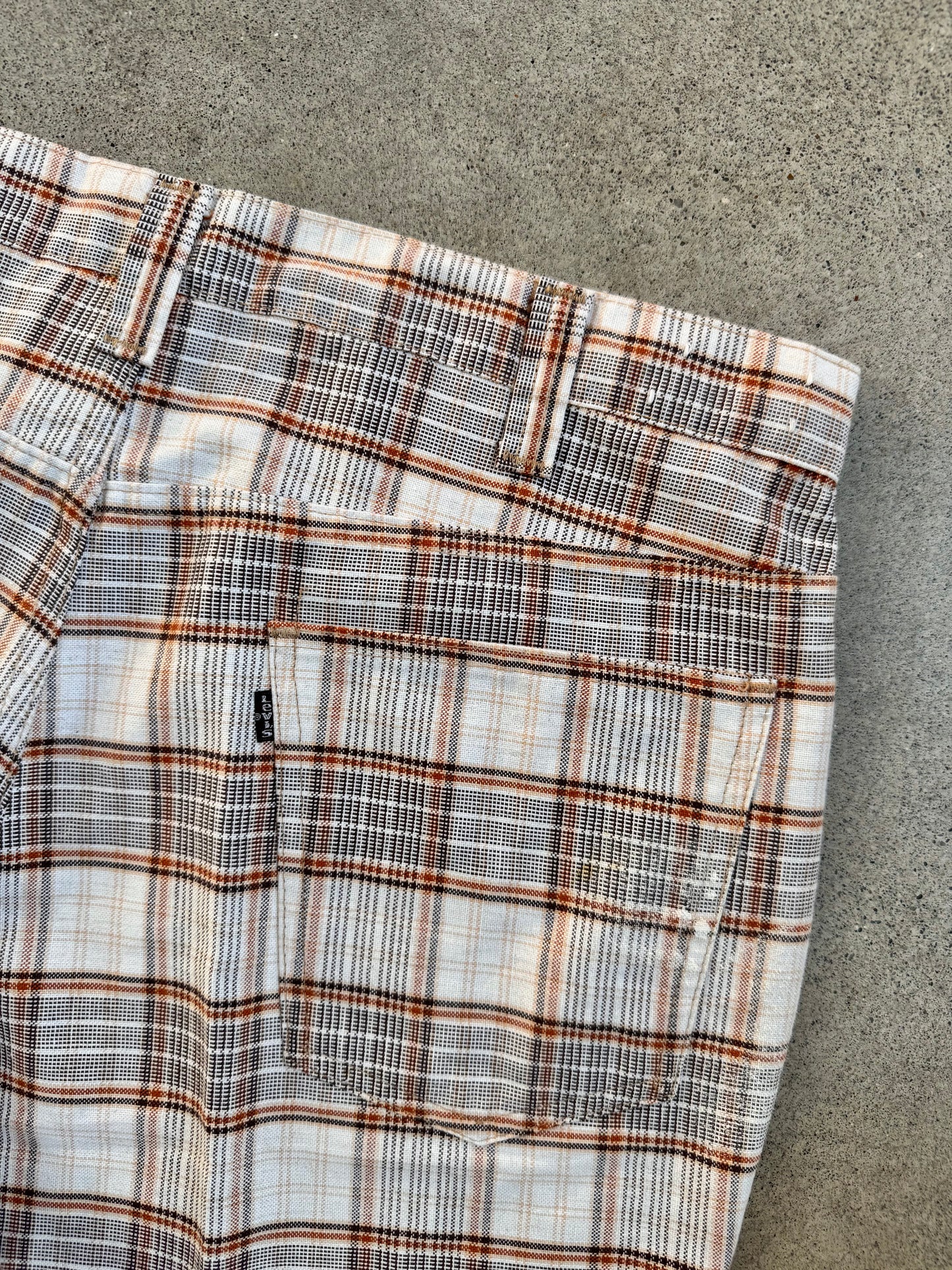 Vintage 1970s Levi’s Tan Plaid Flat Front Chino Shorts | Waist 36”