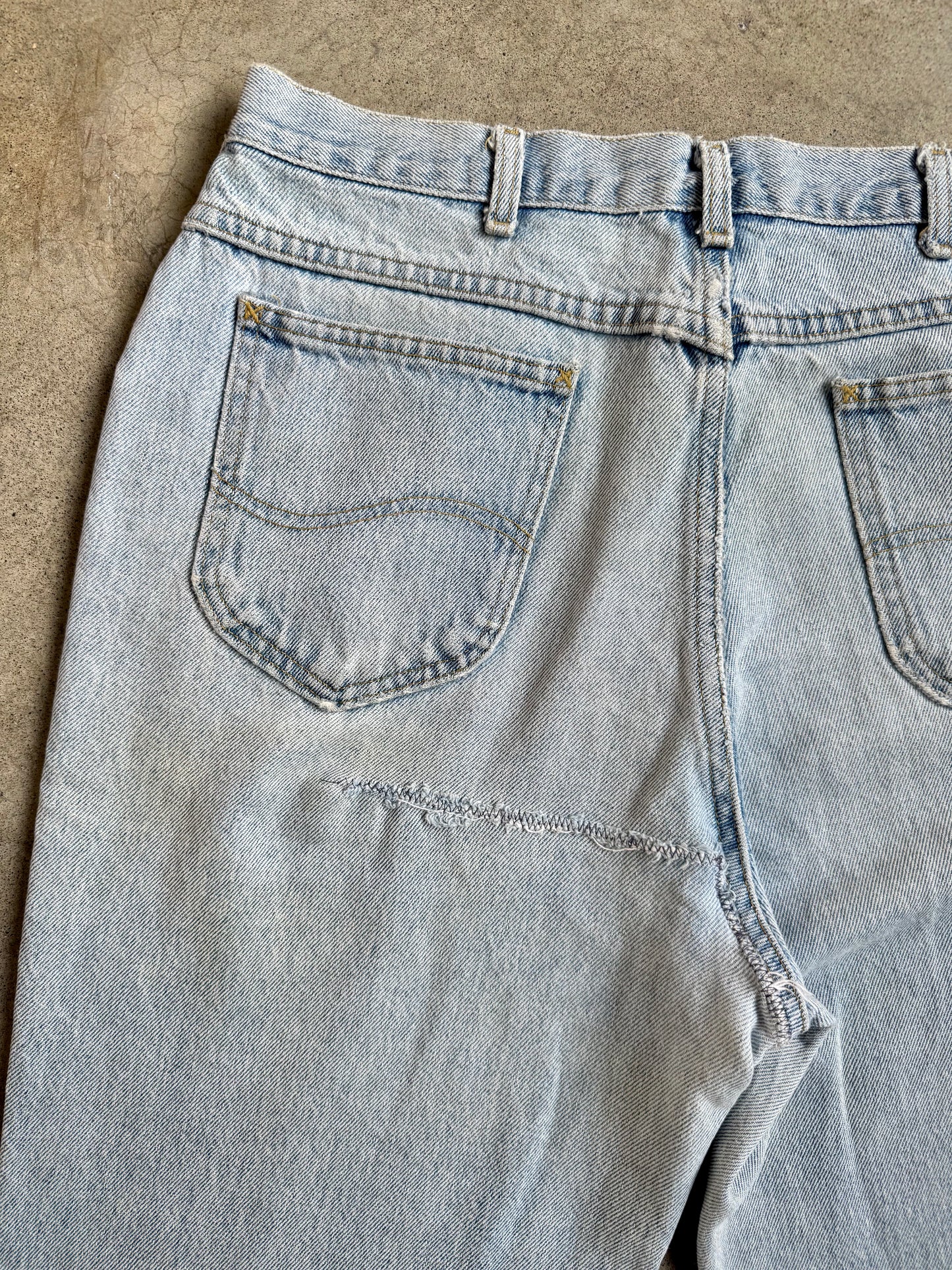 Vintage 1980s Lee Distressed Light Wash Straight-Leg Jeans | 36x34