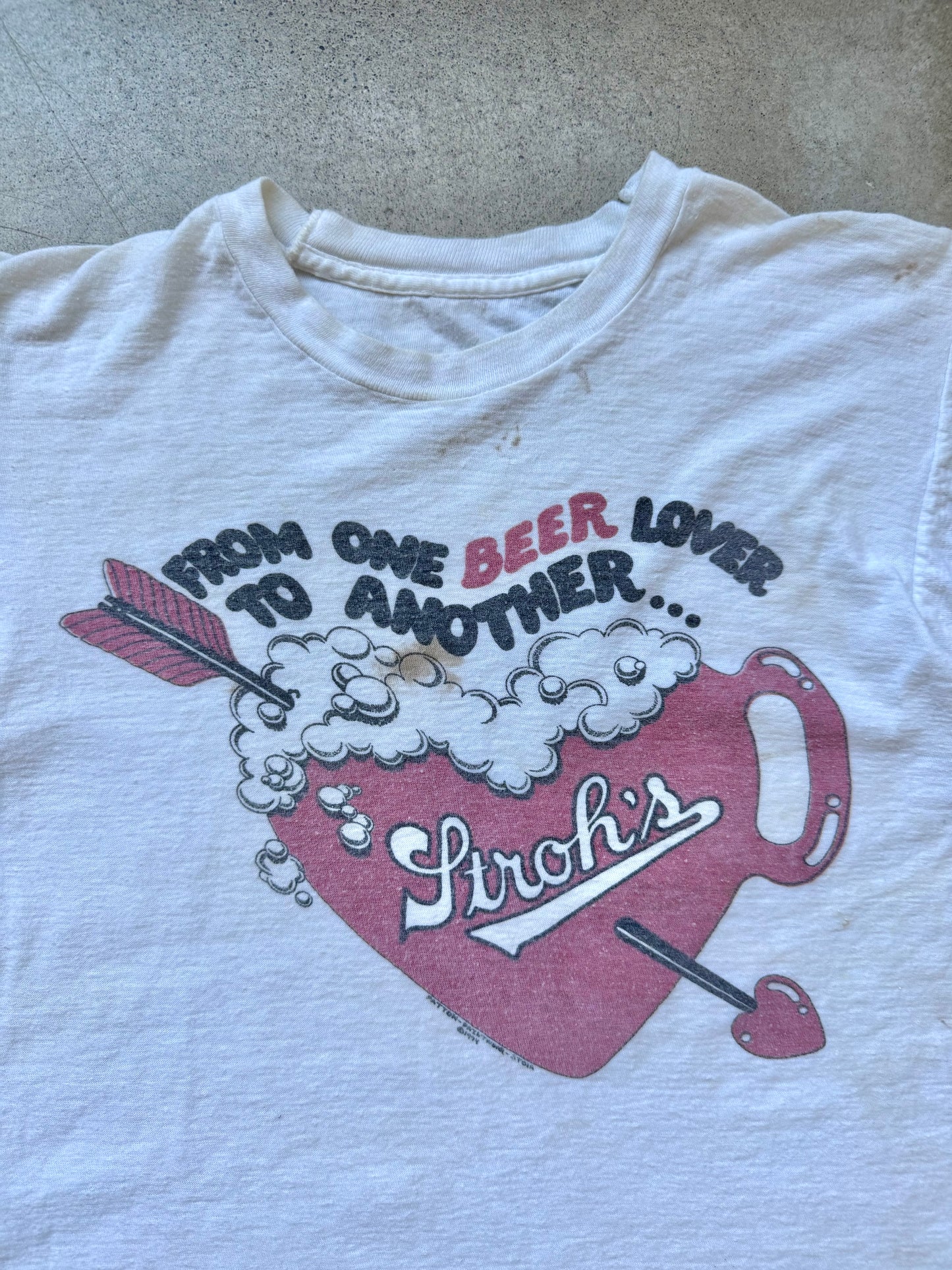 Vintage 1970s Stroh’s “One Beer Lover to Another” Distressed Graphic Tee | Small