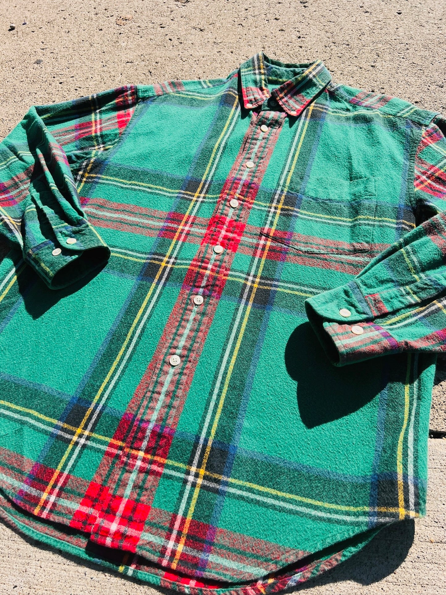 Vintage 1990s Gap Green Plaid Cotton Flannel | Medium