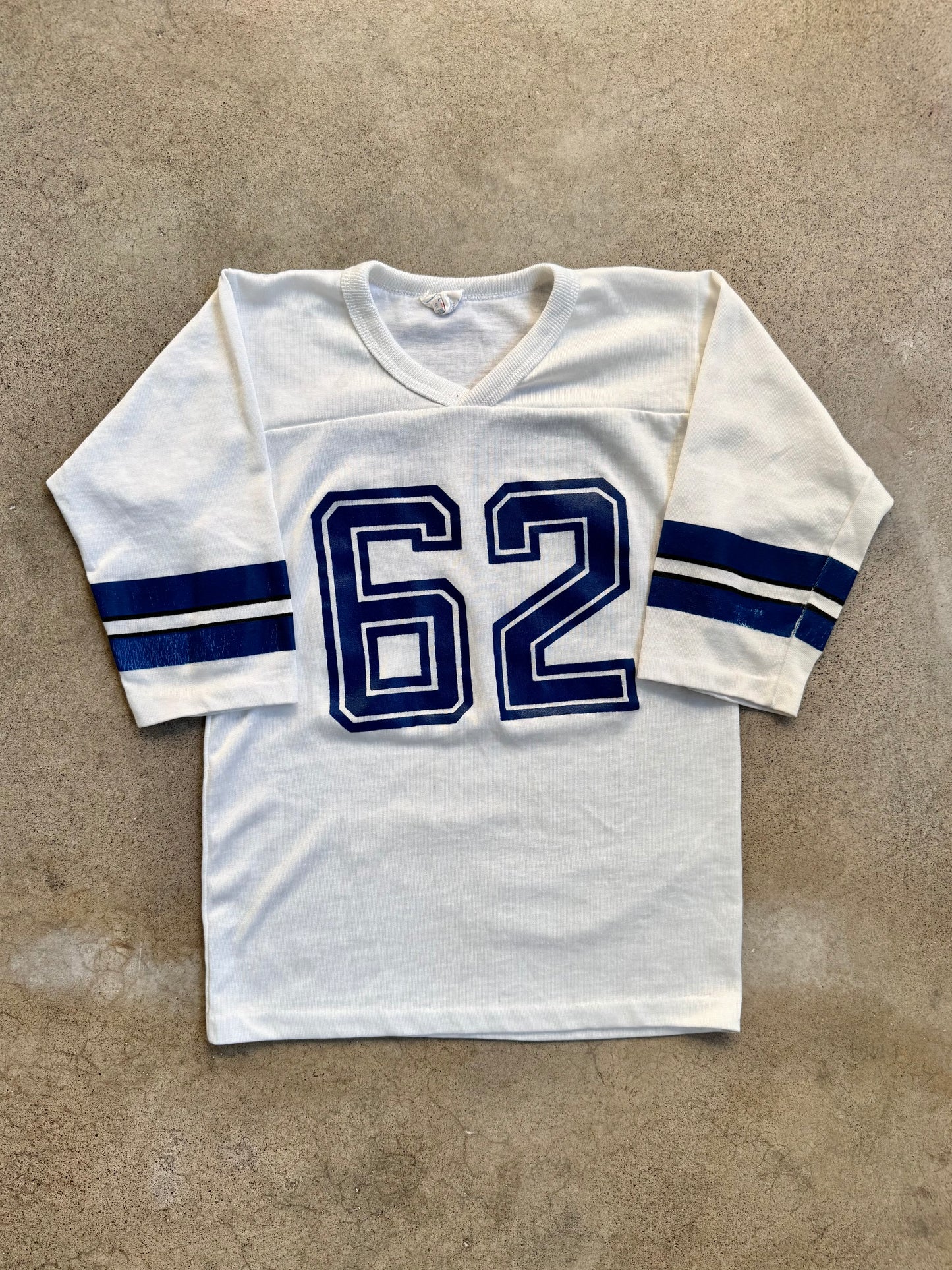 Vintage 1980s Campus White & Blue #62 Athletic Football Tee | Youth L