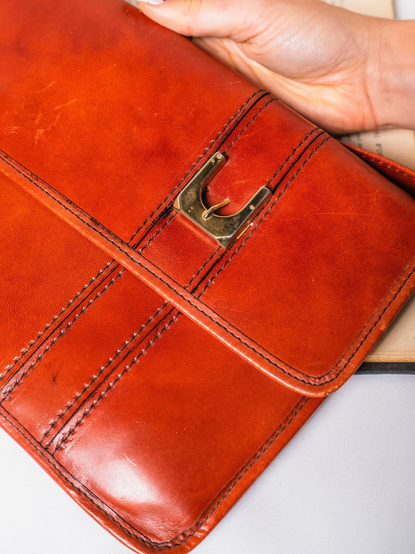 Vintage 1960s Brown Leather Messenger Shoulder Bag