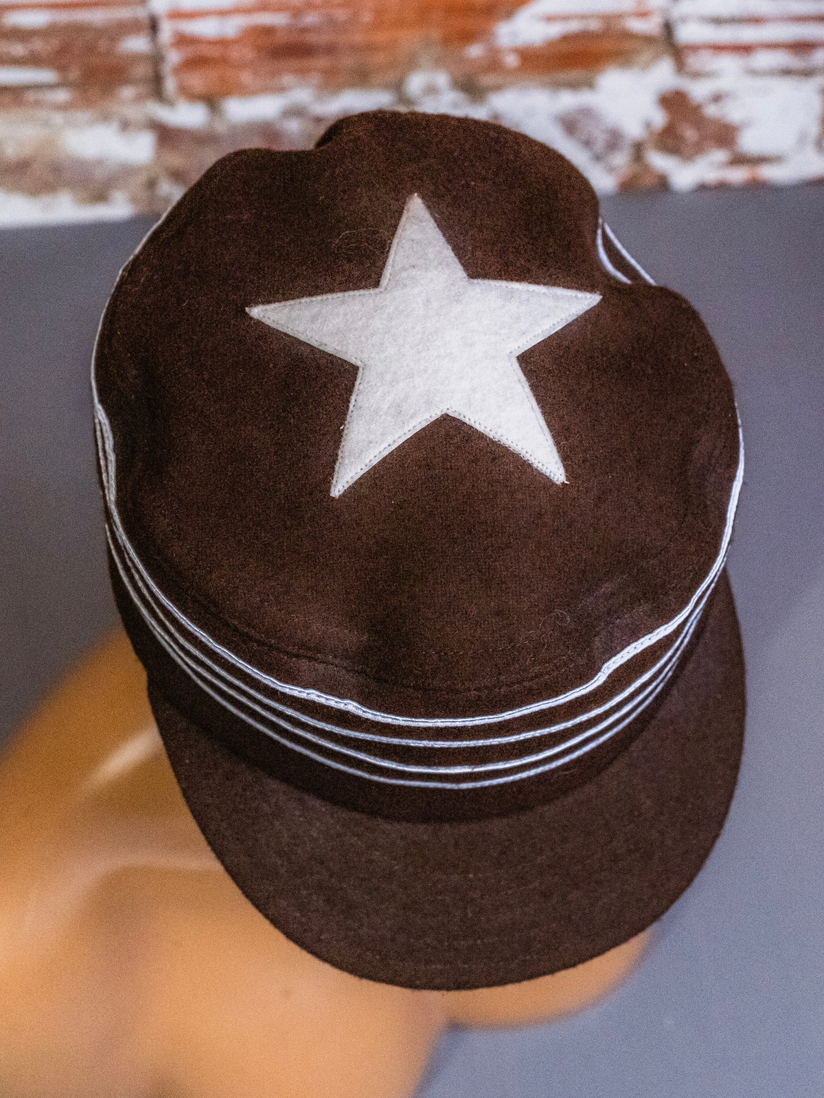 Vintage-Style Stockbridge Sewing Works Brown Felted Star & Striped Pillbox Cap