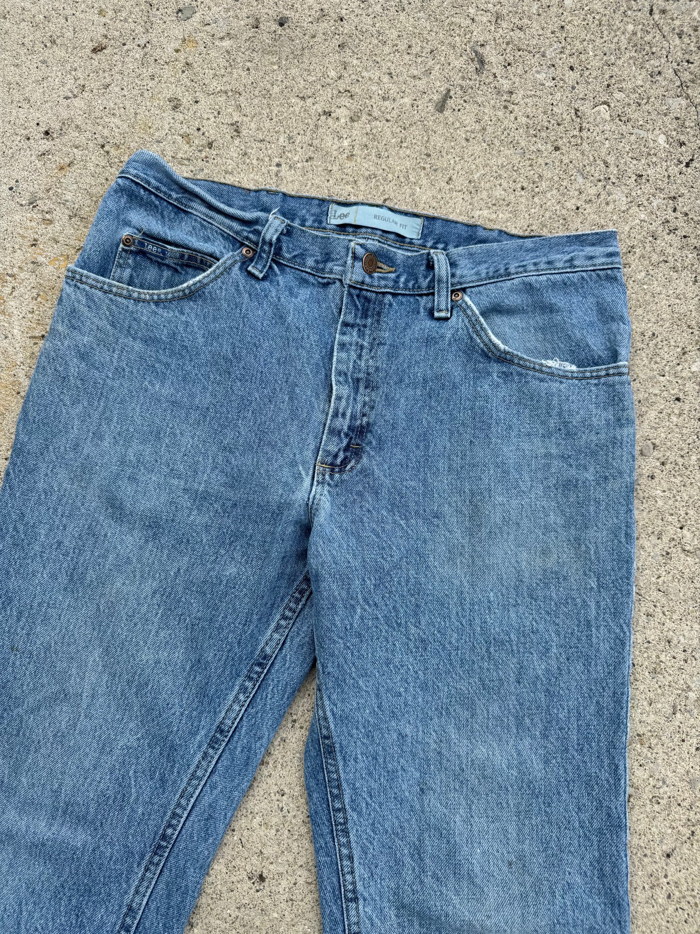 Vintage 90s/00s Lee Regular Fit Faded Jeans | Waist 34”