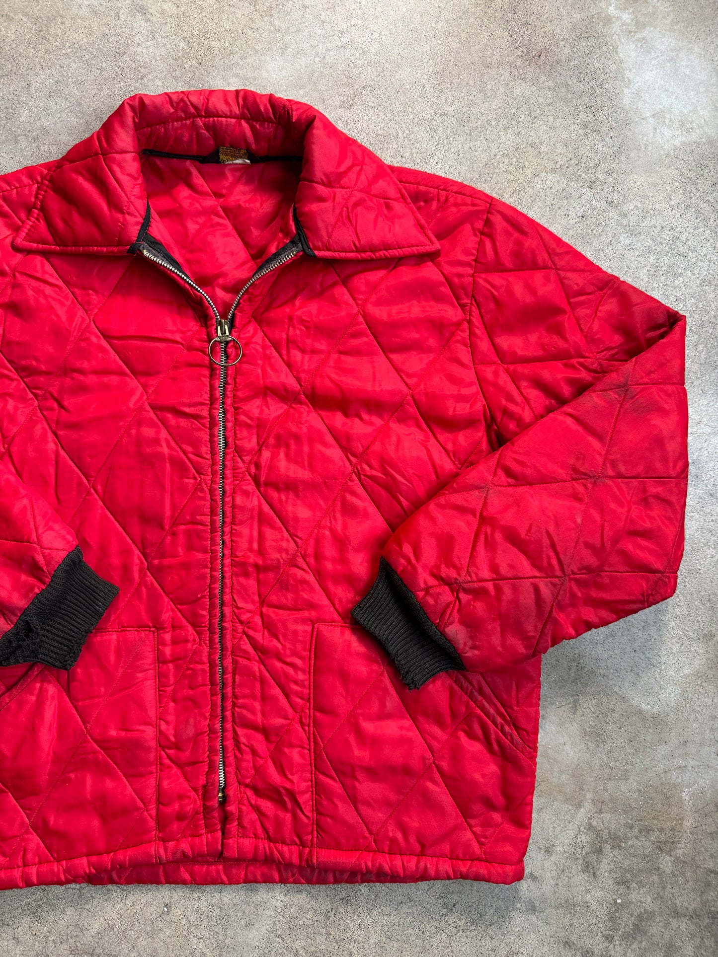 Vintage 1970s Protexall Red Distressed Zip-Up Quilted Jacket | Medium