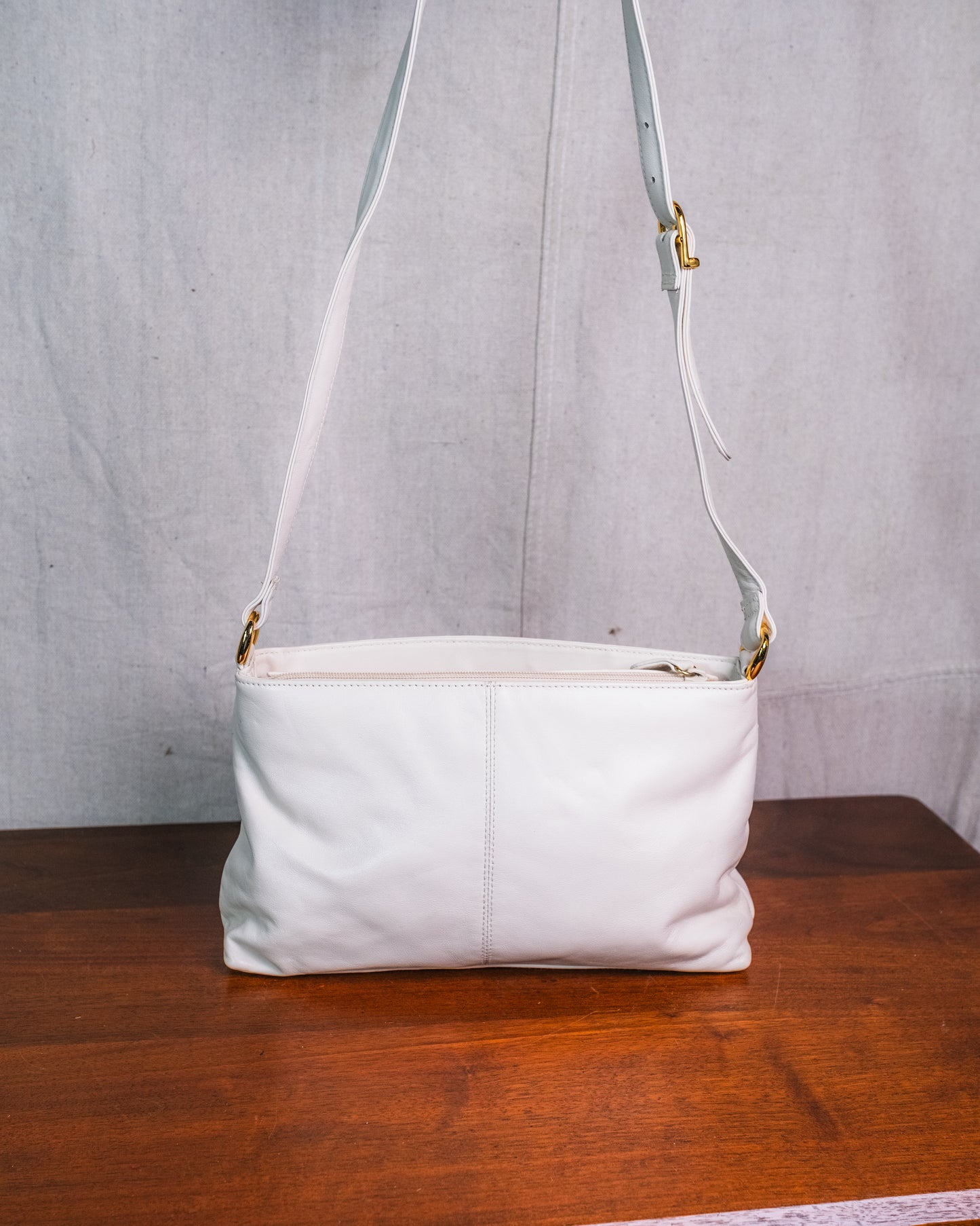 Vintage 1990s Etienne Aigner White Leather Crossbody Bag
