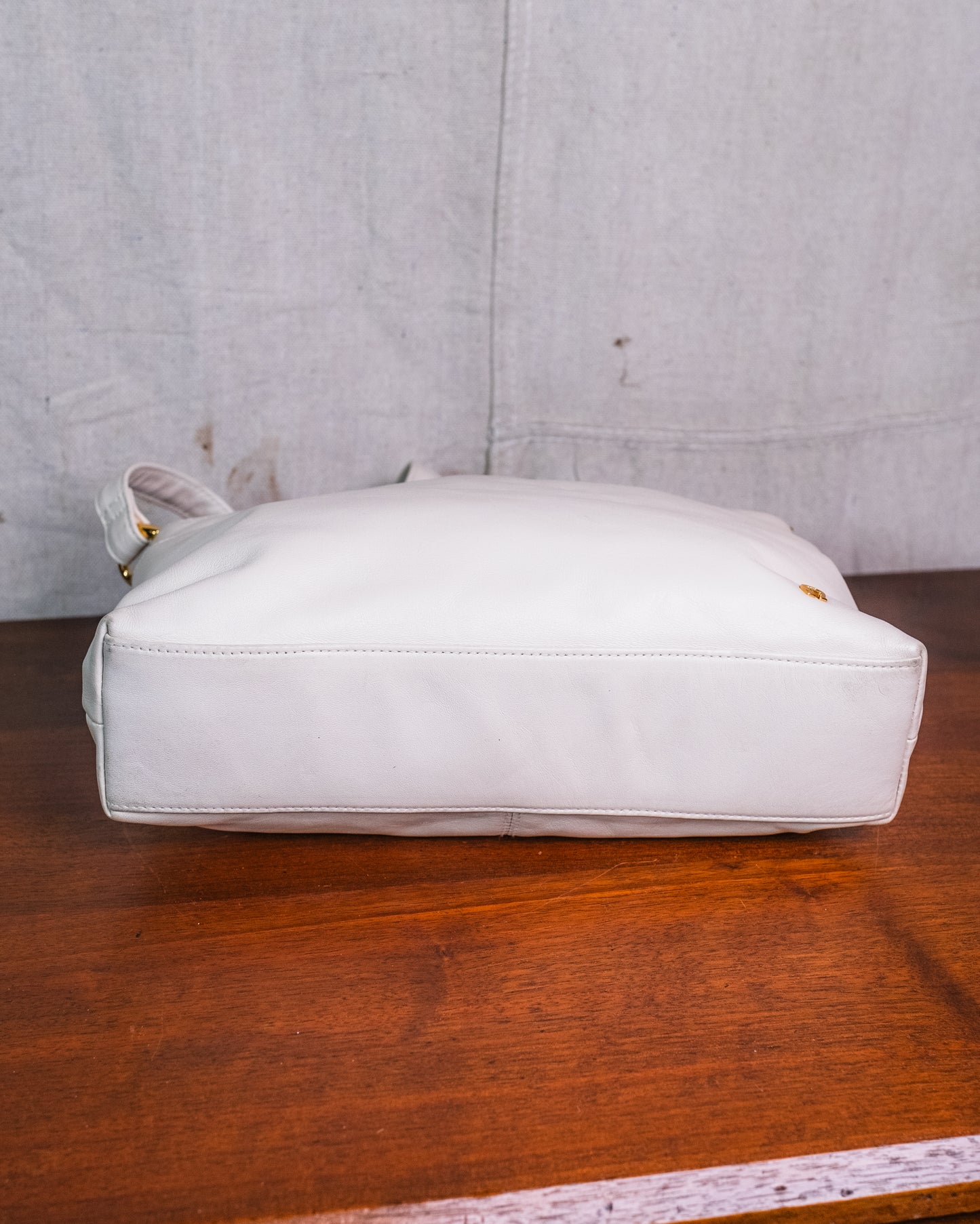 Vintage 1990s Etienne Aigner White Leather Crossbody Bag