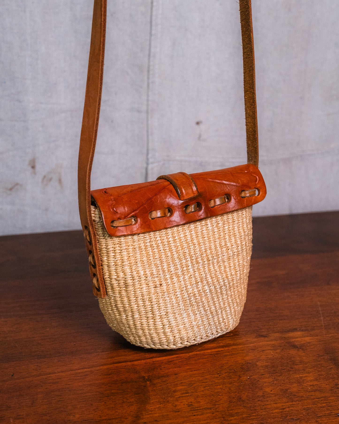 Vintage 1970s Sisal Woven & Tooled Leather Mini Crossbody Kiondo Bag