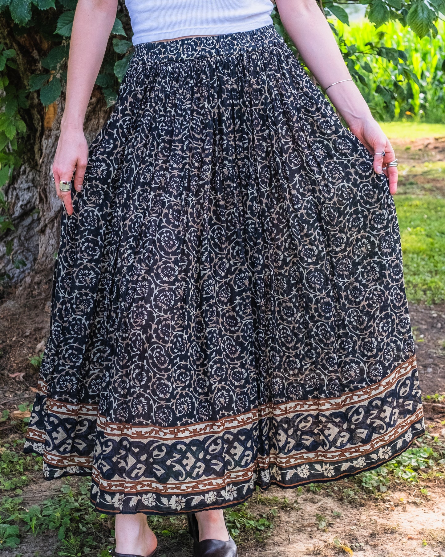 Vintage Blue Black & Brown Floral Print 100% Cotton Pleated Maxi Skirt | XL