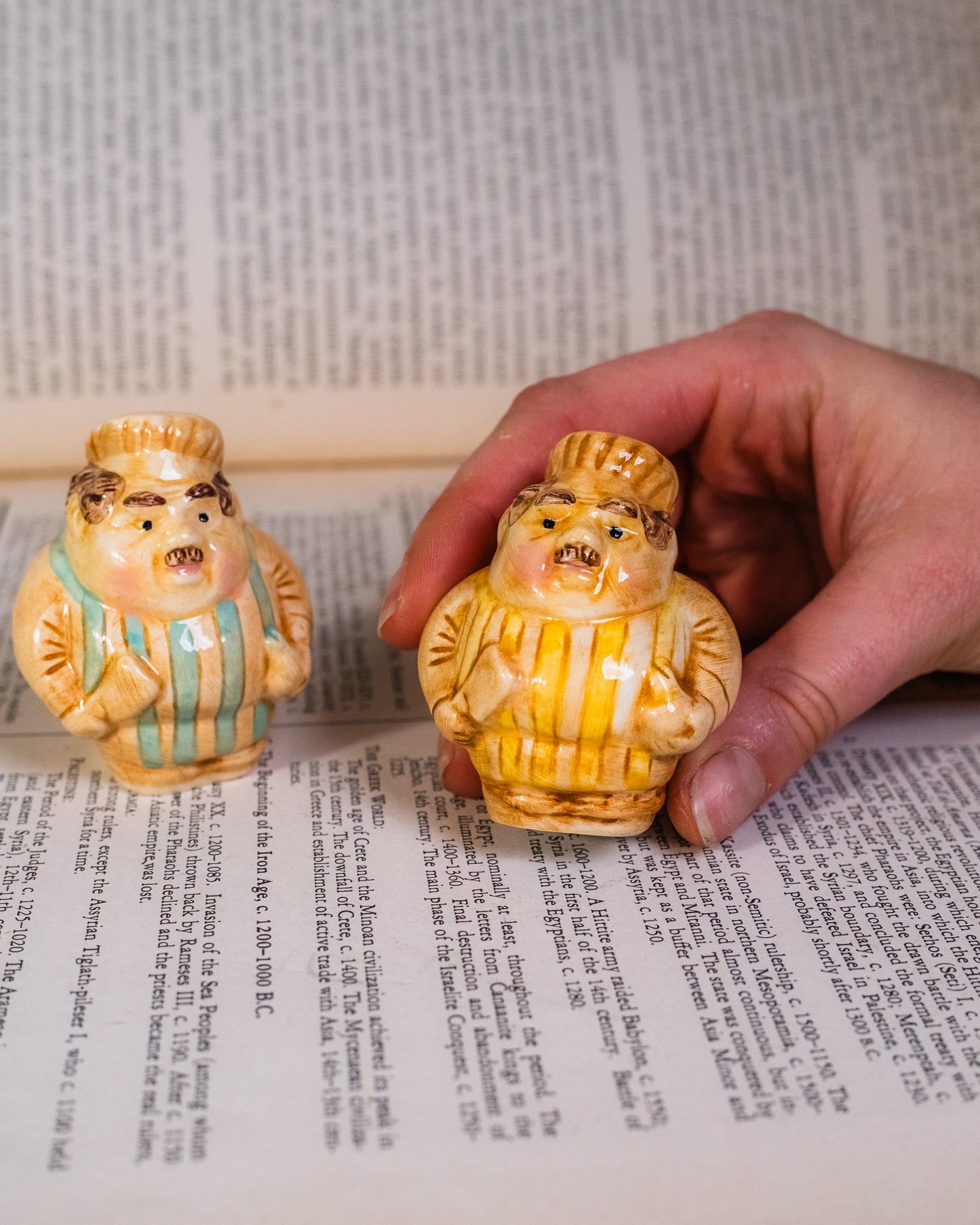 Vintage Harmony Ball Pot Bellys Chef Salt & Pepper Shaker Set