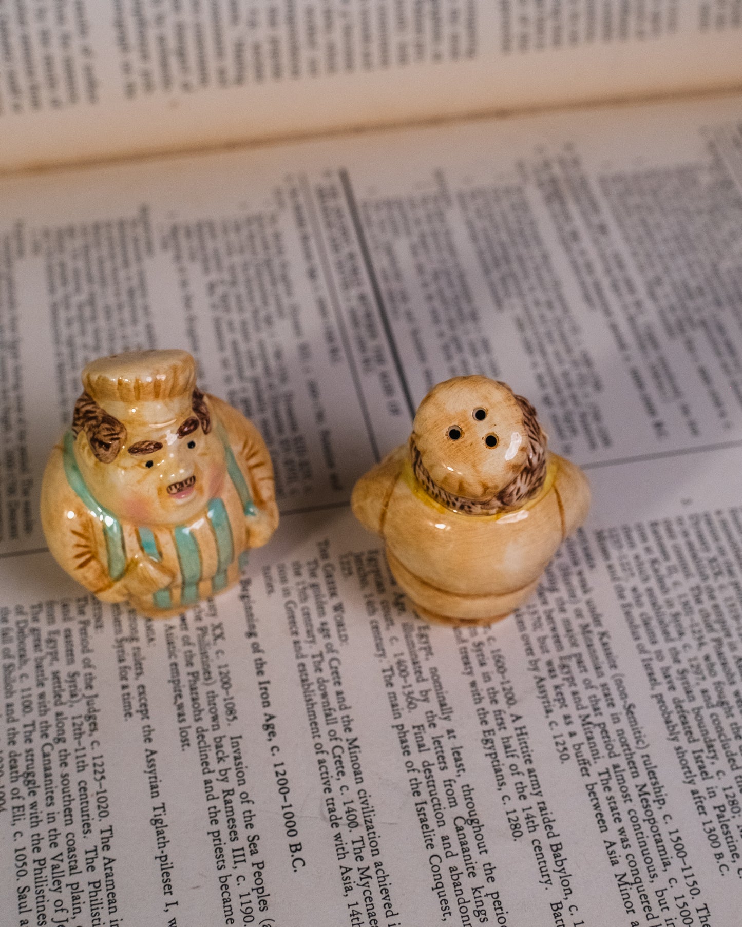 Vintage Harmony Ball Pot Bellys Chef Salt & Pepper Shaker Set