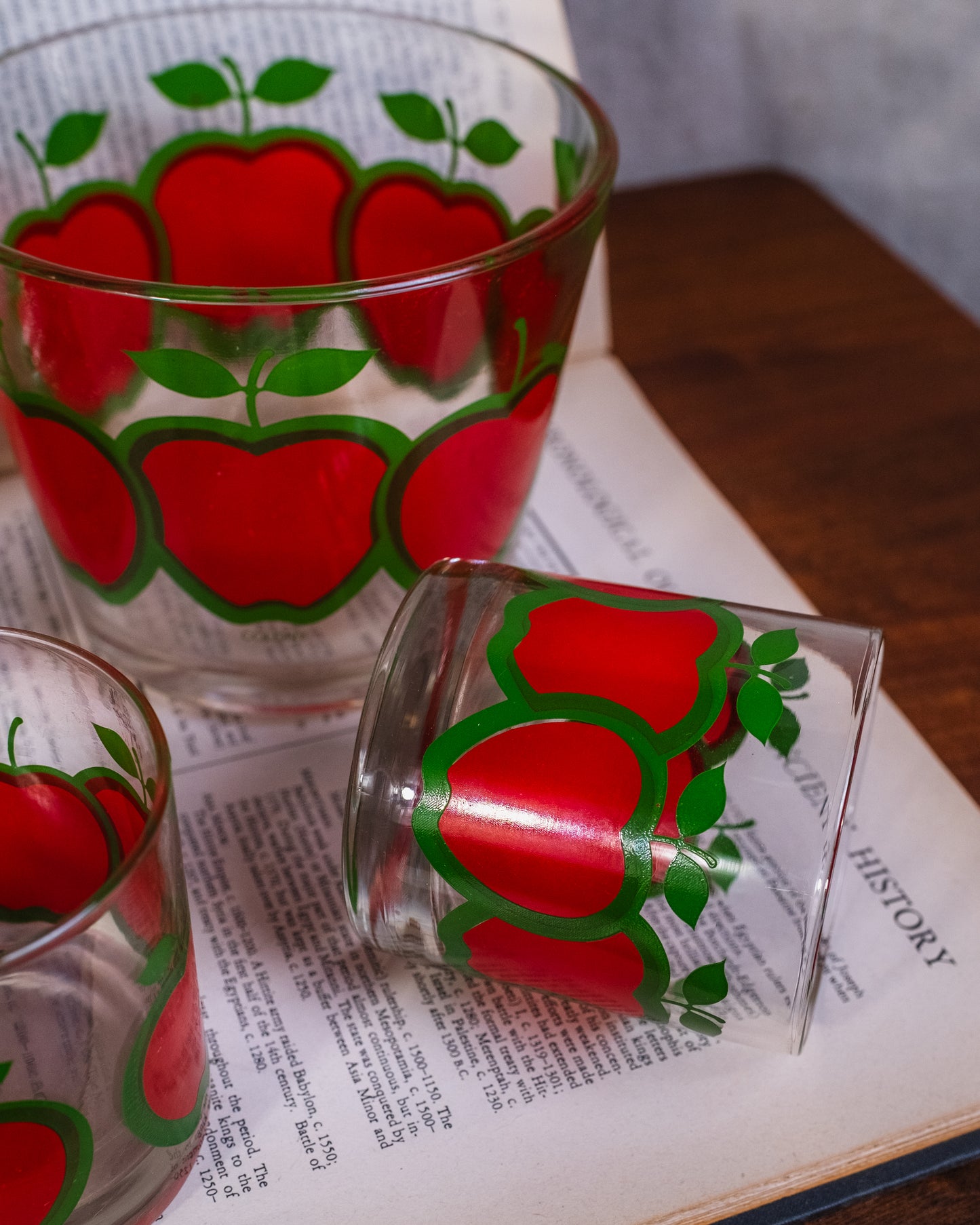 Vintage 1960s Colony Glassware “Red Apple” Lowball Glasses & Ice Bucket Set