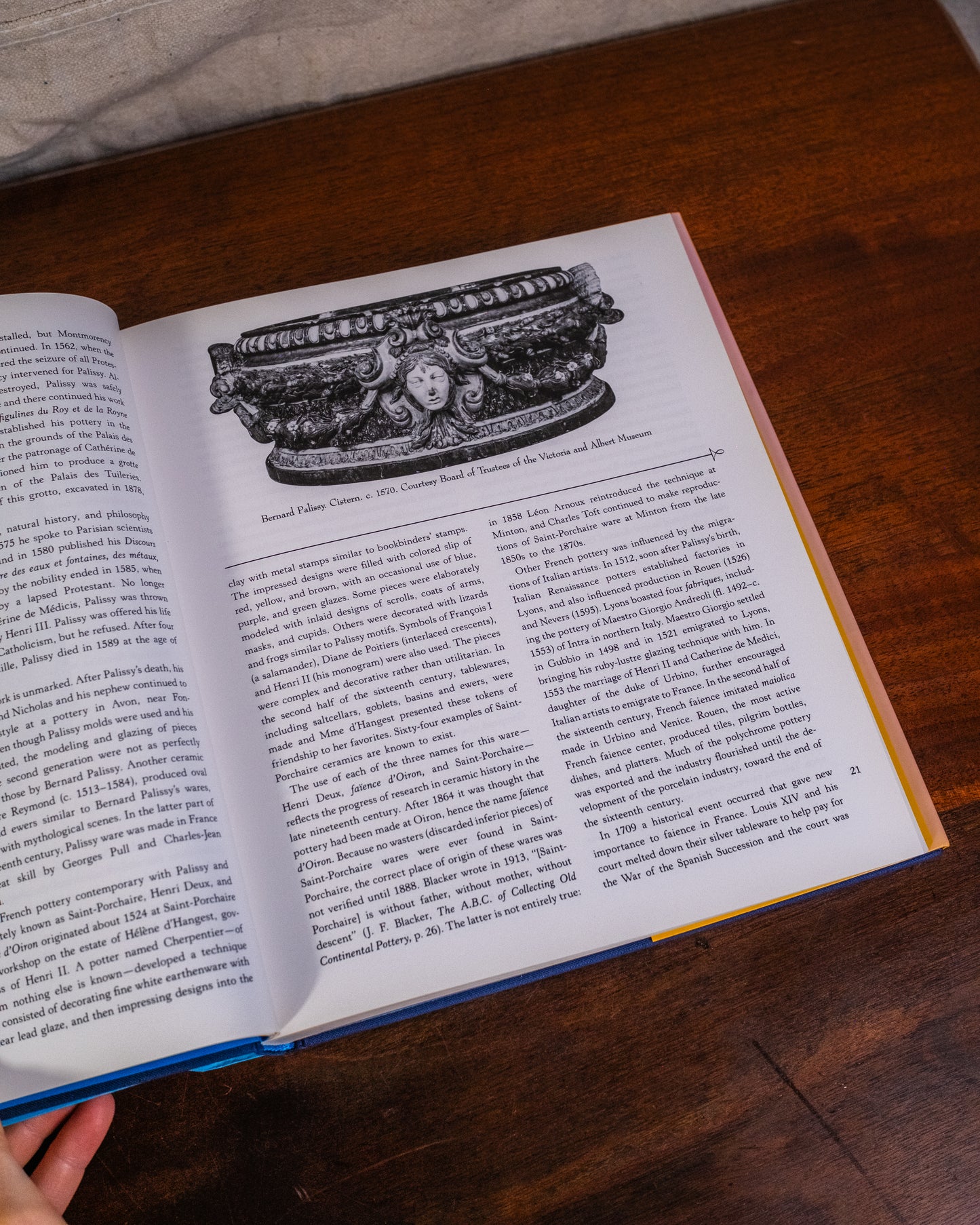 Majolica Book