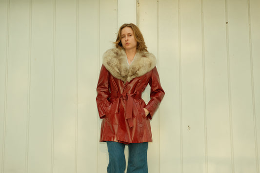 Vintage Suburban Heritage Red Leather Coat | Fur Collar