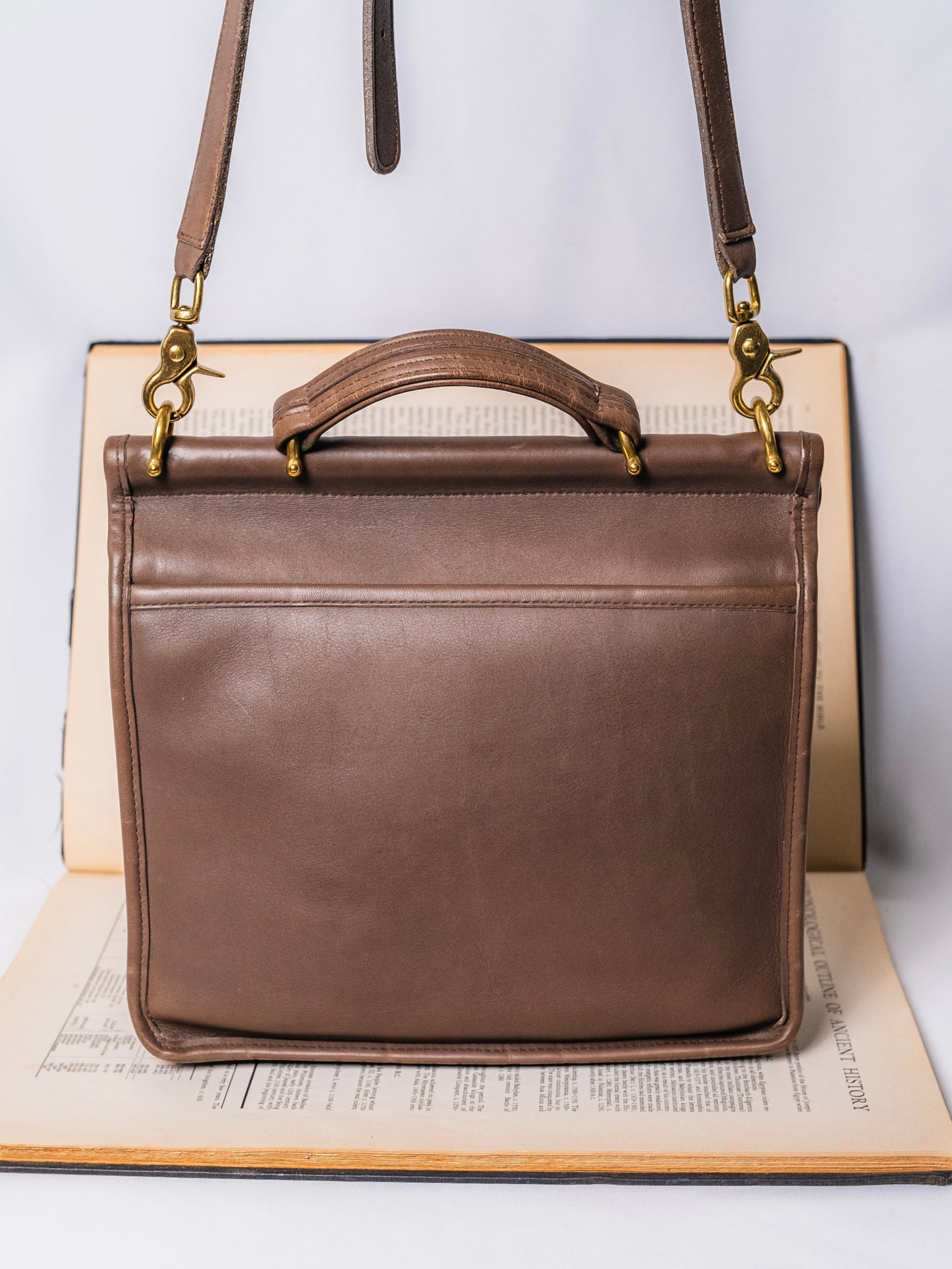 Vintage 1990s Coach Willis Bag | Taupe Style No. 9927