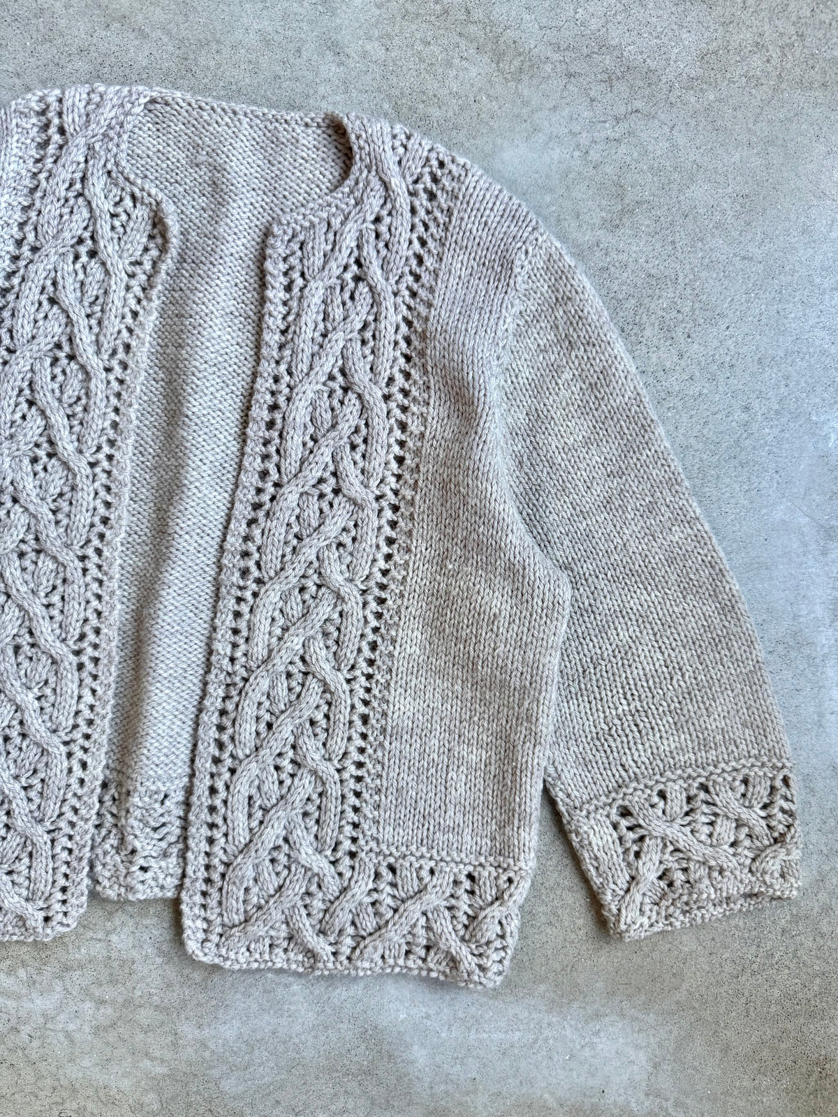 Vintage Handmade Grey Cable Knit Cropped Open Cardigan | S/M