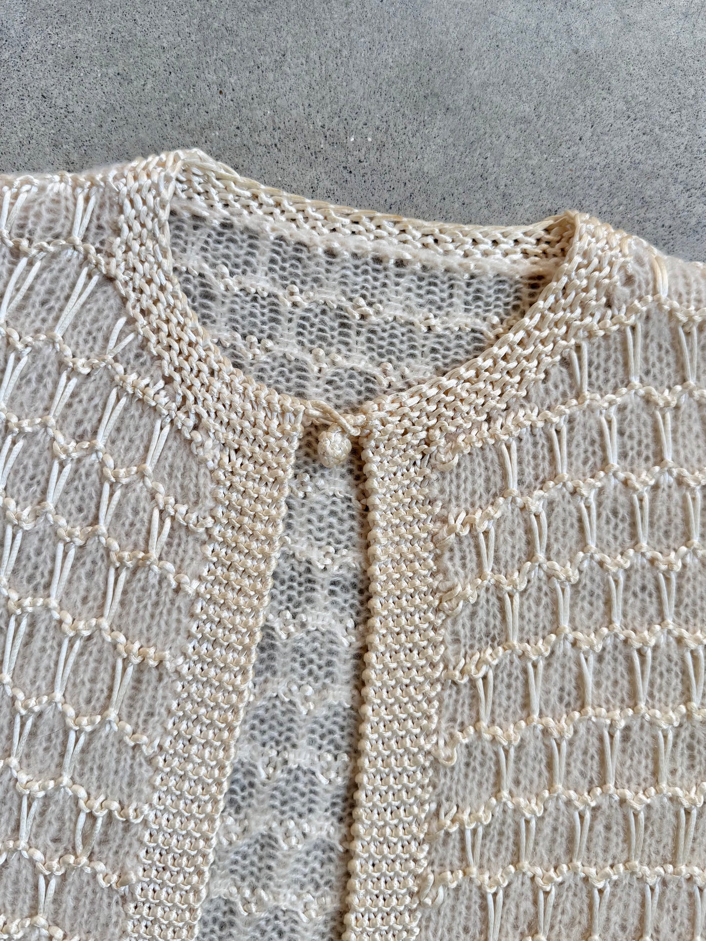 Vintage 1950s Cream Crochet Knit Cardigan | Medium