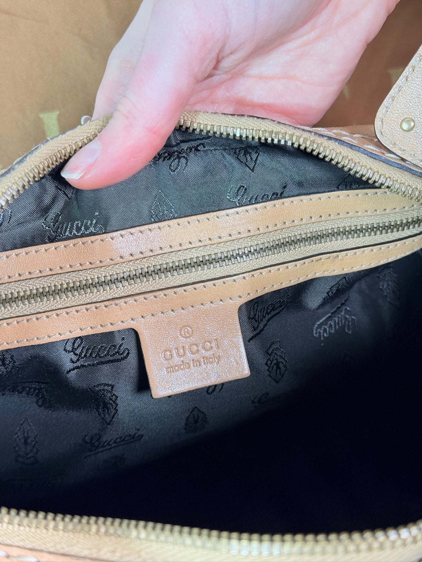 Vintage Gucci 219966 Tan Calfskin Jockey Hobo Shoulder Bag | Authenticated