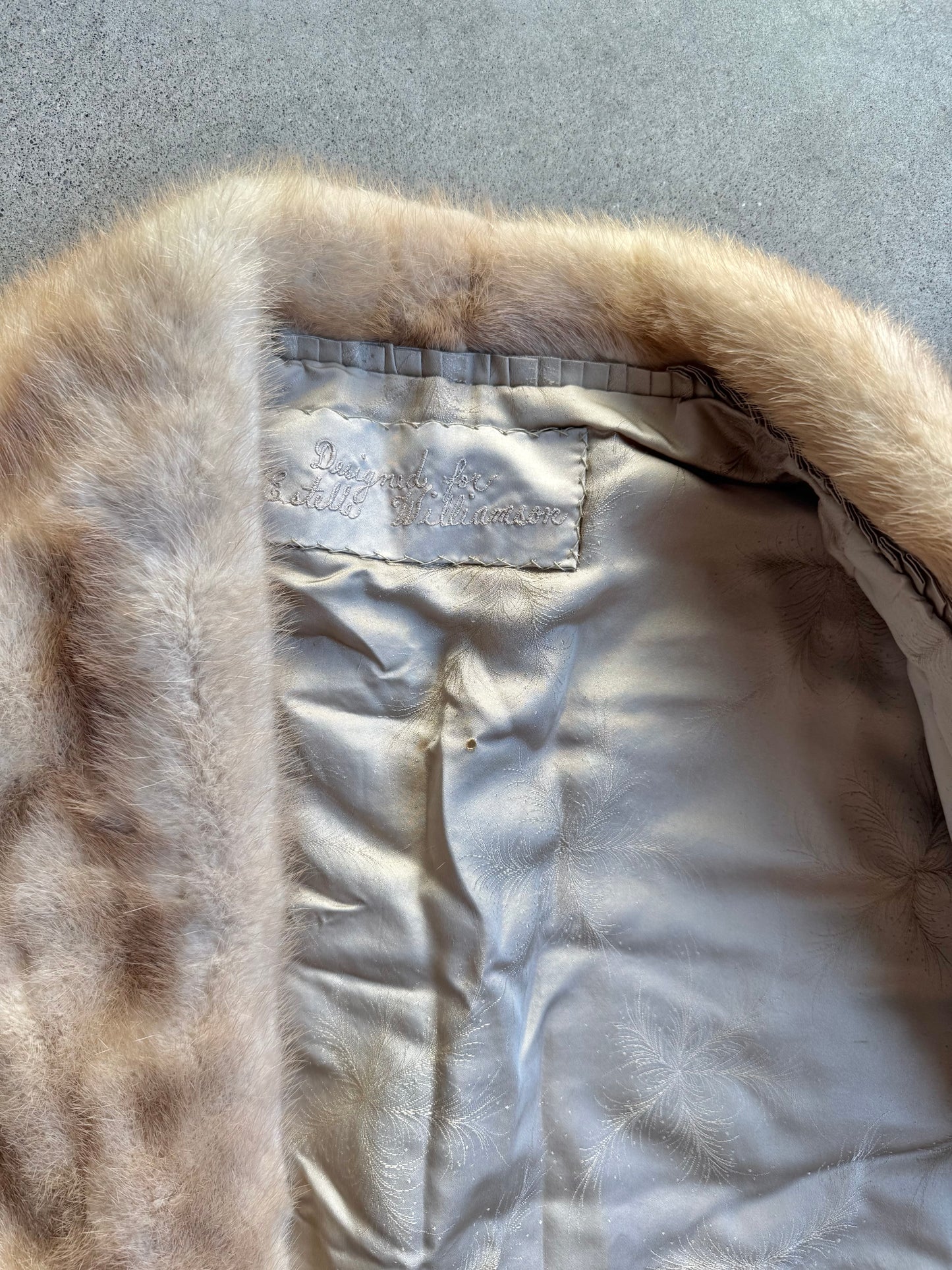 Vintage 1950s Genuine Blonde Mink Fur Stole