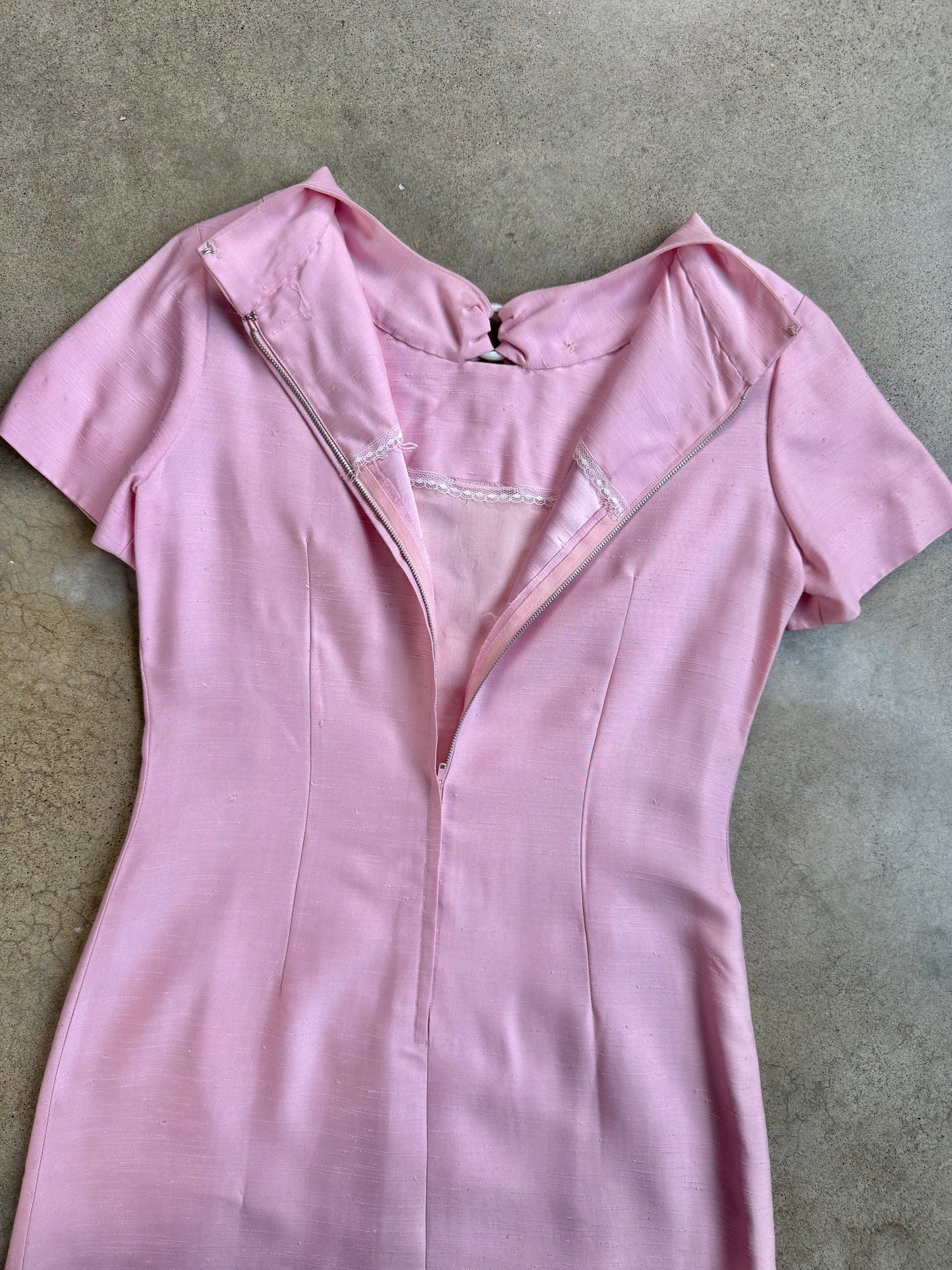 Vintage 1960s Mod Pink Embellished Short Sleeve Dress | Medium