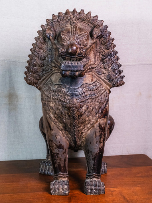 Vintage 1980s Austin Productions Foo Dog Statue