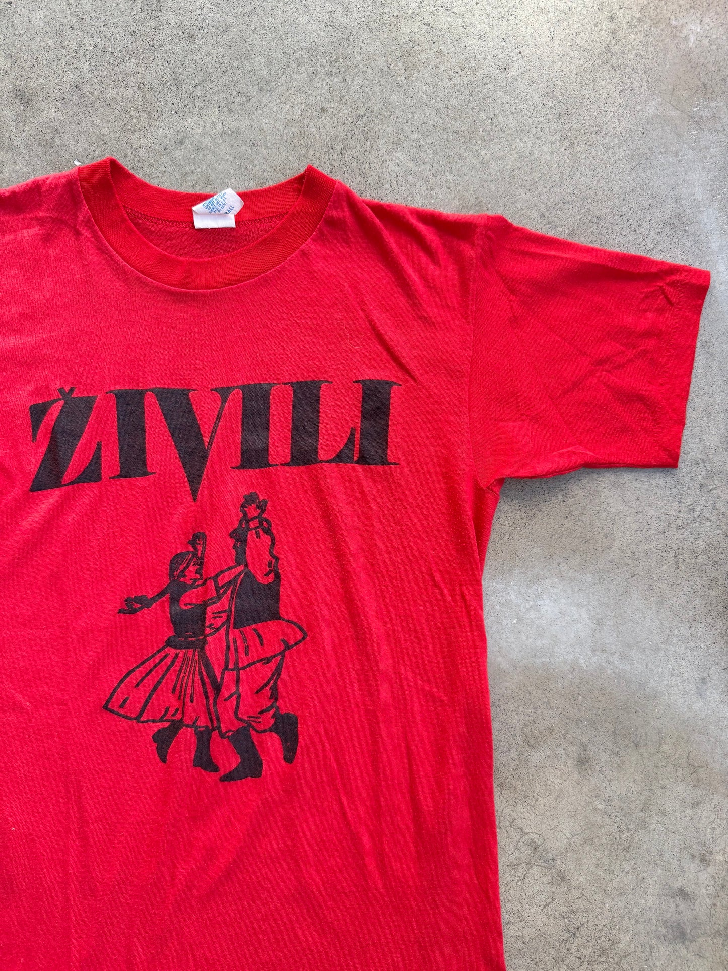 Vintage 1980s "Zivili" Croatian Toast to Life Red Graphic Tee | Small