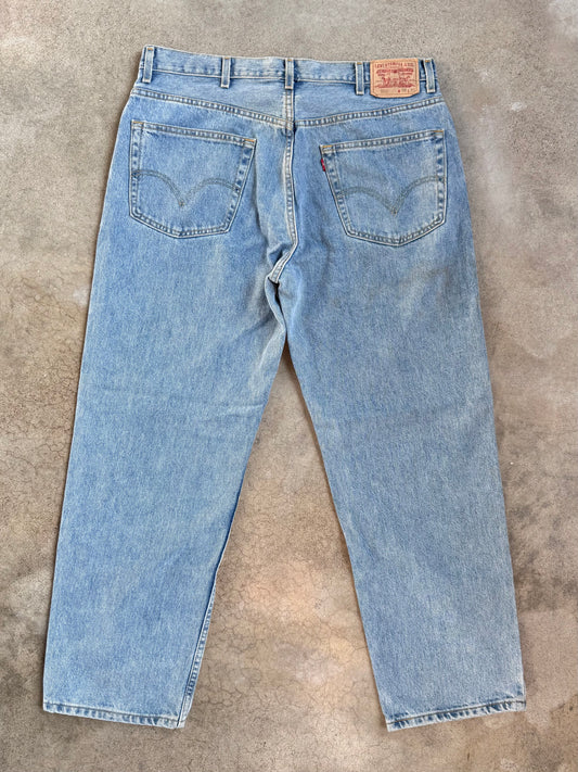 Levi’s 550 Relaxed Fit Light Wash Jeans | 38x30
