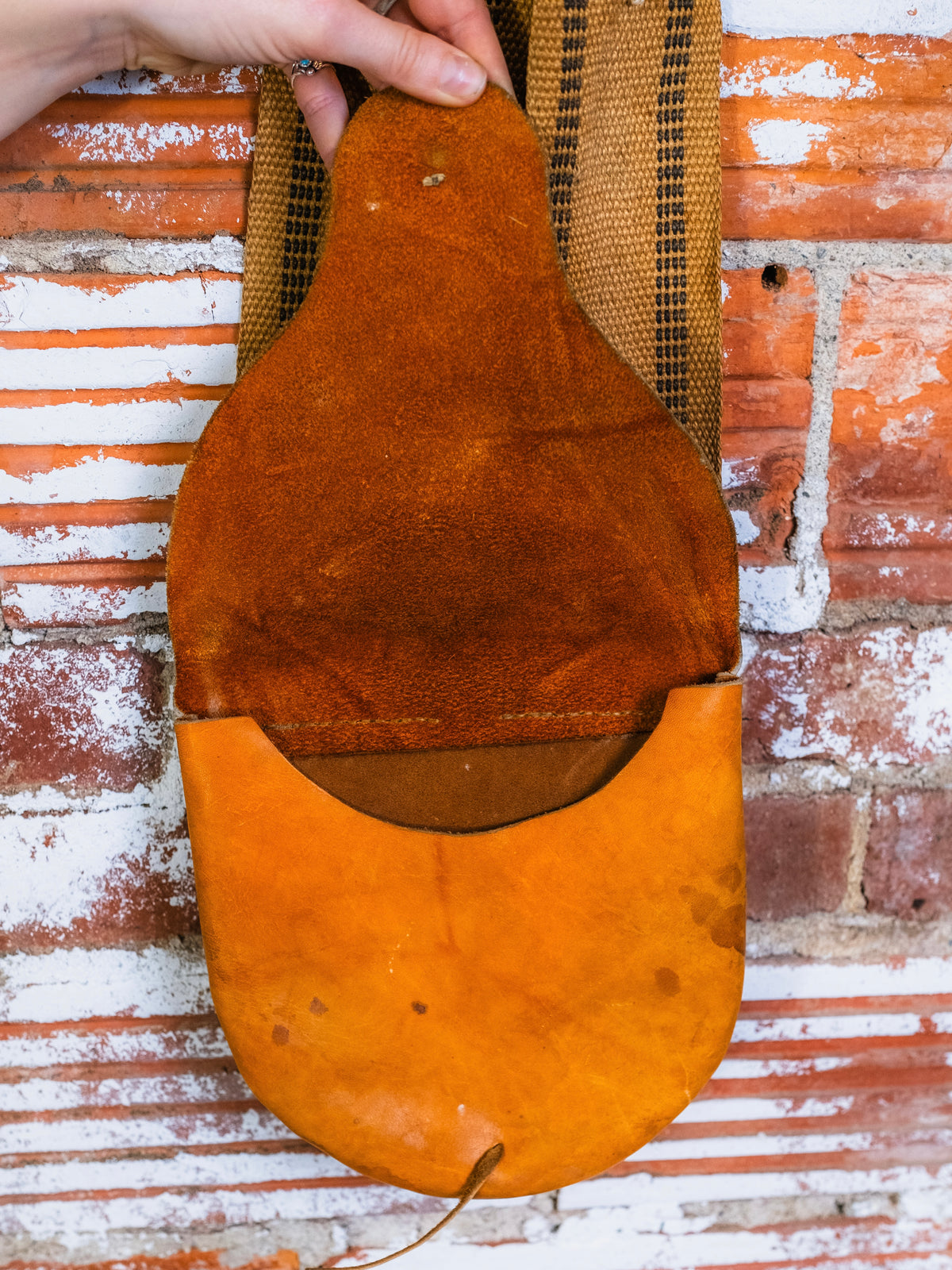 Vintage 1960s/70s Handmade Leather Crossbody Hunting Pouch “Possibles” Bag