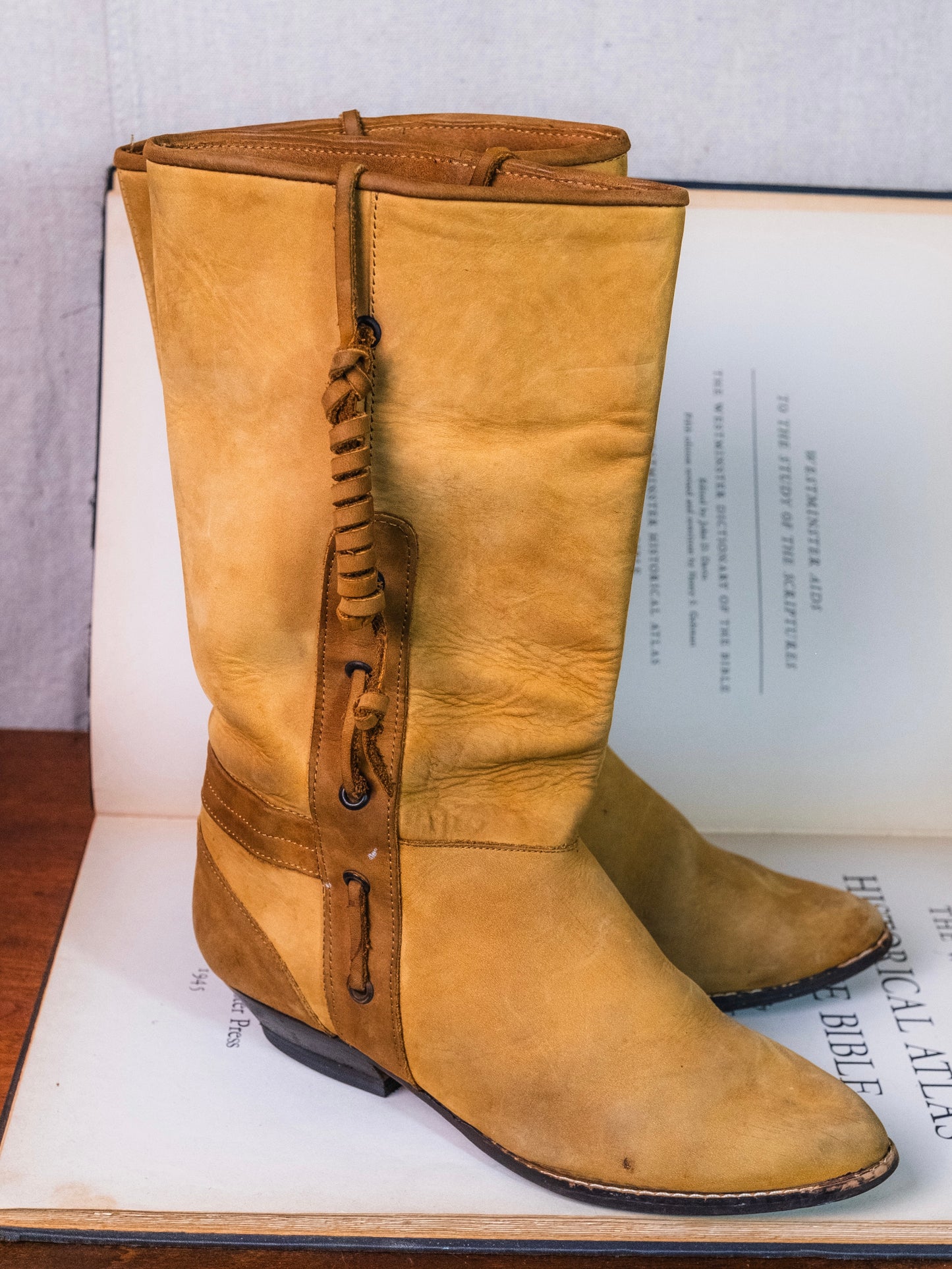 Vintage 1970s Maine Woods Tan Suede Leather Mid-Calf Boots | Women’s 7.5