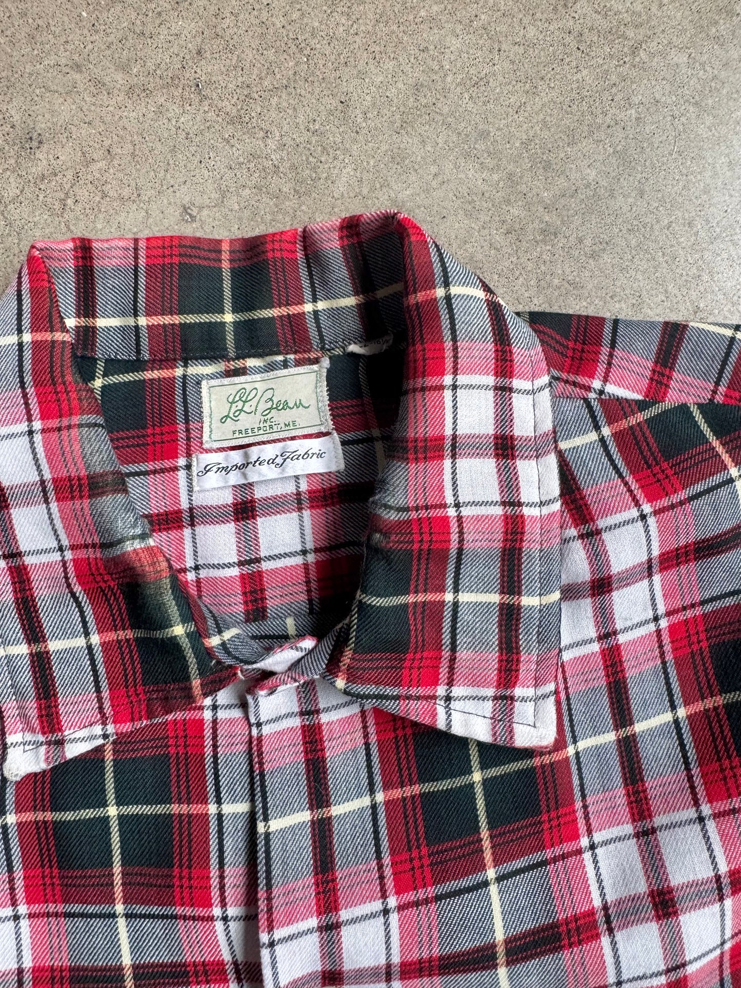 Vintage 1950s L.L. Bean Red & Black Plaid Cotton Button-Up Shirt | Large