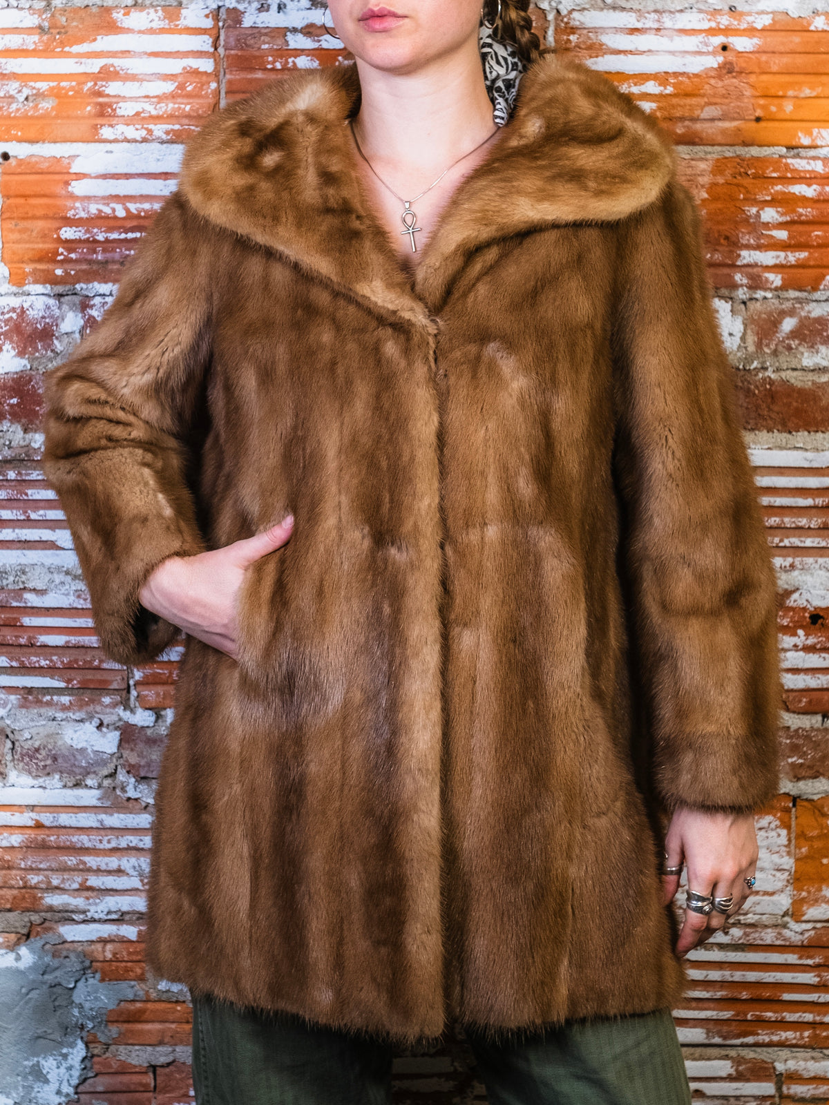Vintage 1950s Supreme Furs by Archie Brown Blonde Mink Fur Coat | Medium