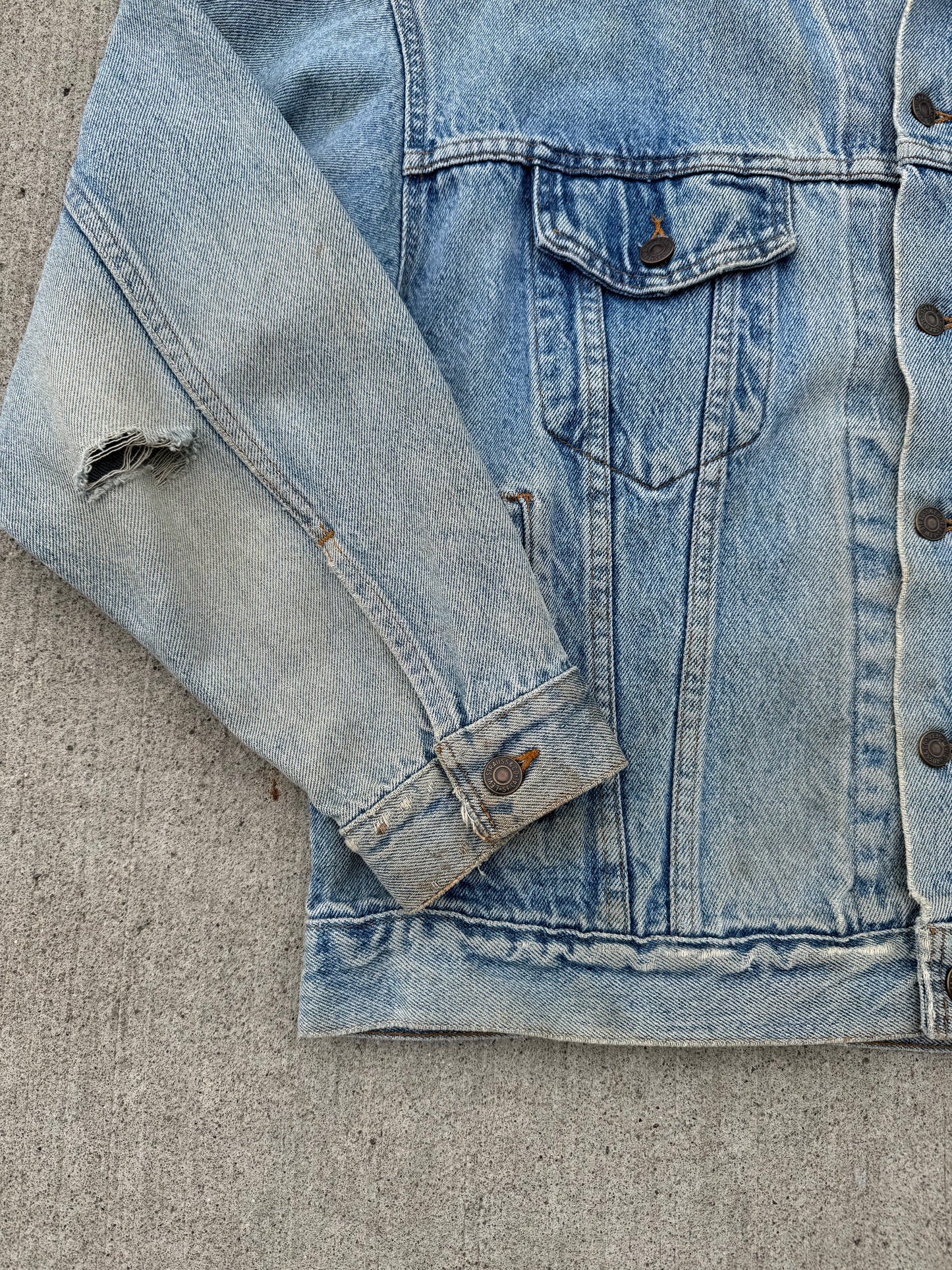 Vintage 1980s Levi’s Worn Denim Trucker Jacket | Large