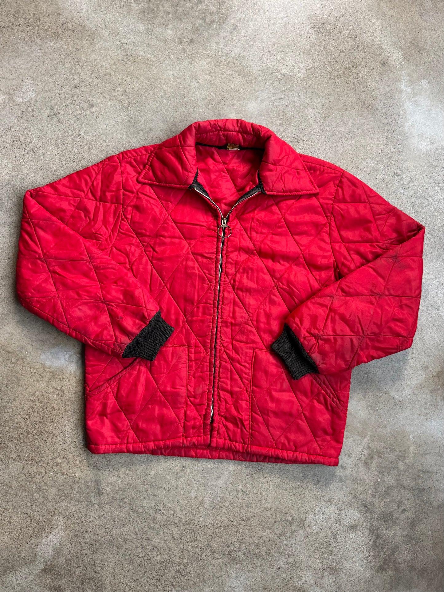 Vintage 1970s Protexall Red Distressed Zip-Up Quilted Jacket | Medium