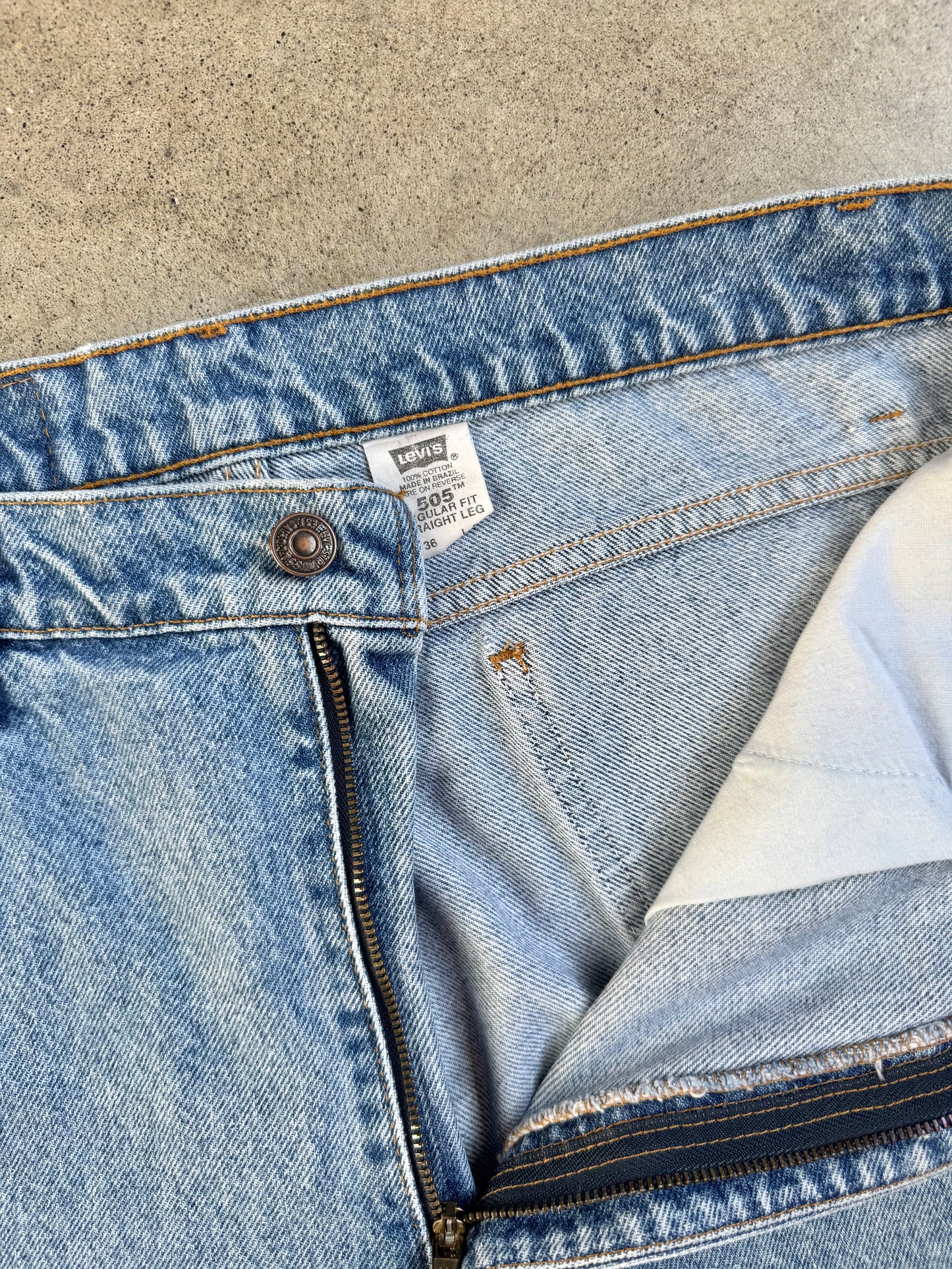 Vintage 1990s Levi’s Orange Tab 505 Regular Fit Light Wash Jeans | 36x30