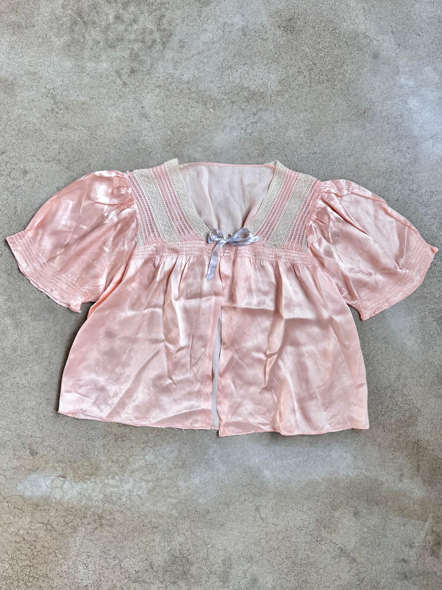 Vintage 1930s/40s Pink Satin Lace Trim Bed Jacket | Small