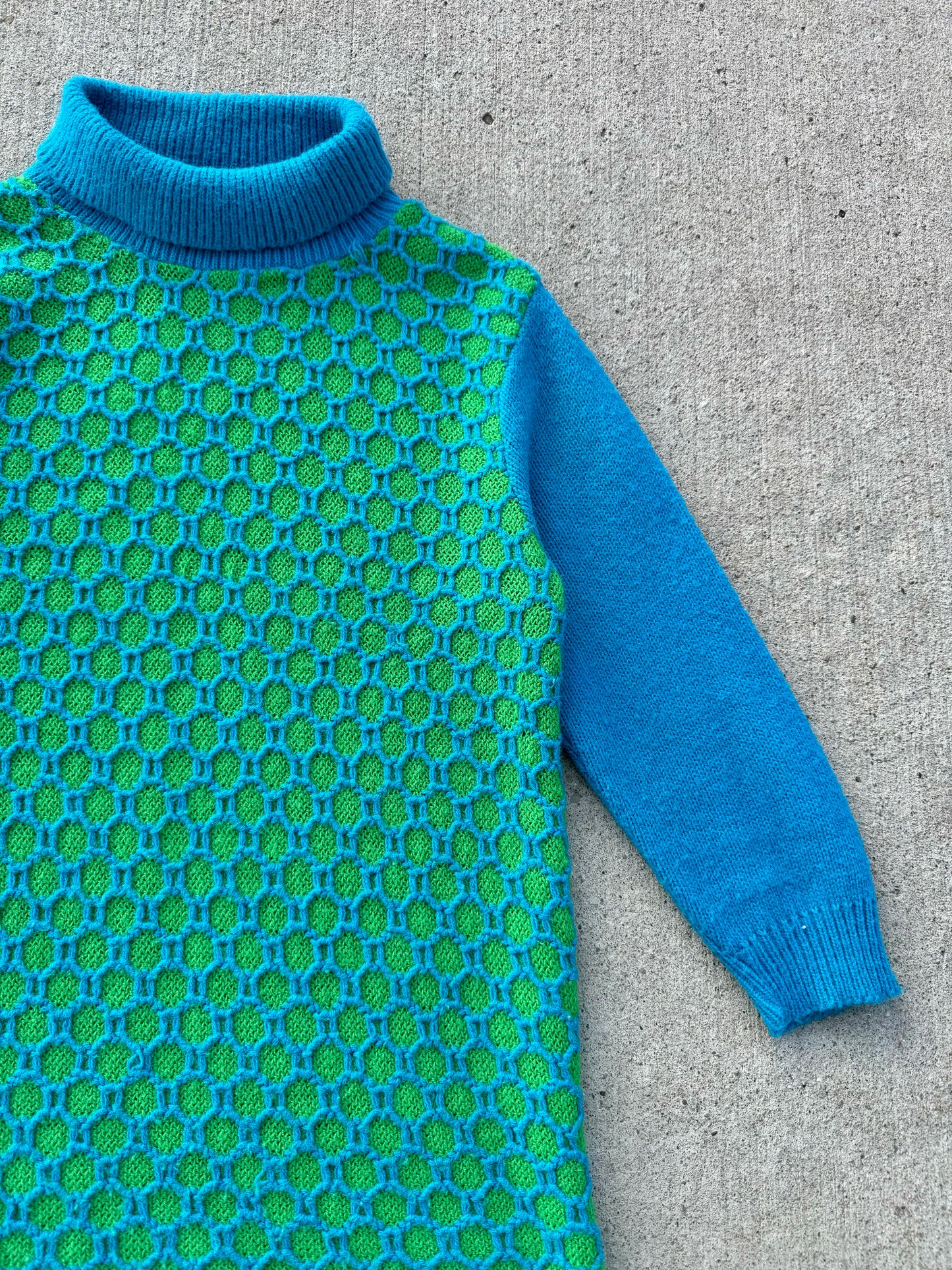 Vintage 1960s Beeline Blue & Green Textured Knit Turtleneck | Small