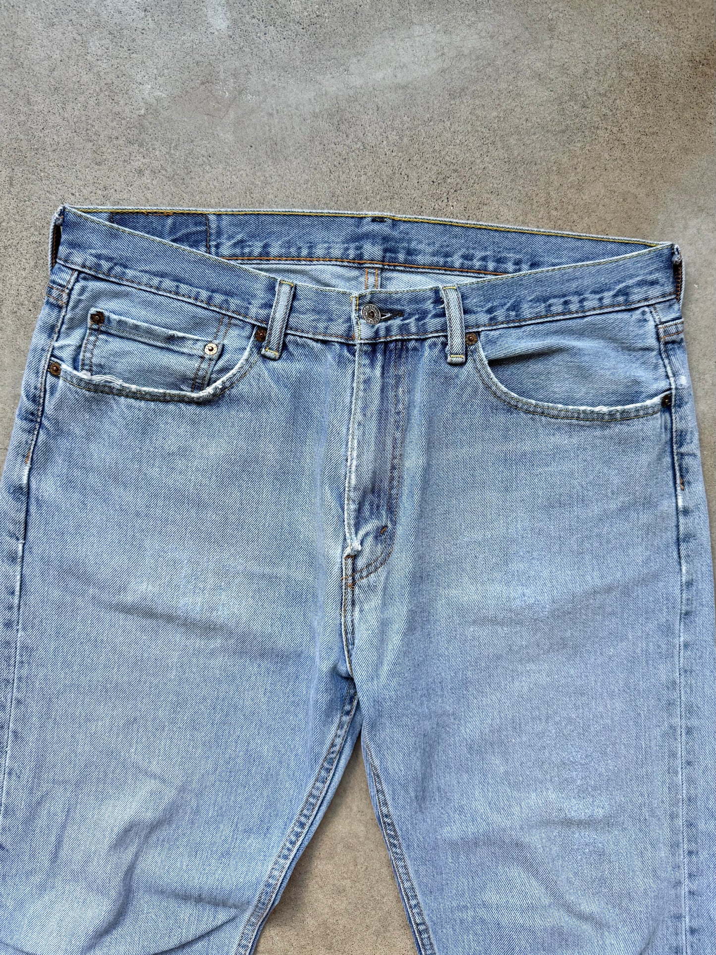 Levi’s 505 Regular Fit Light Wash Jeans | 36x29