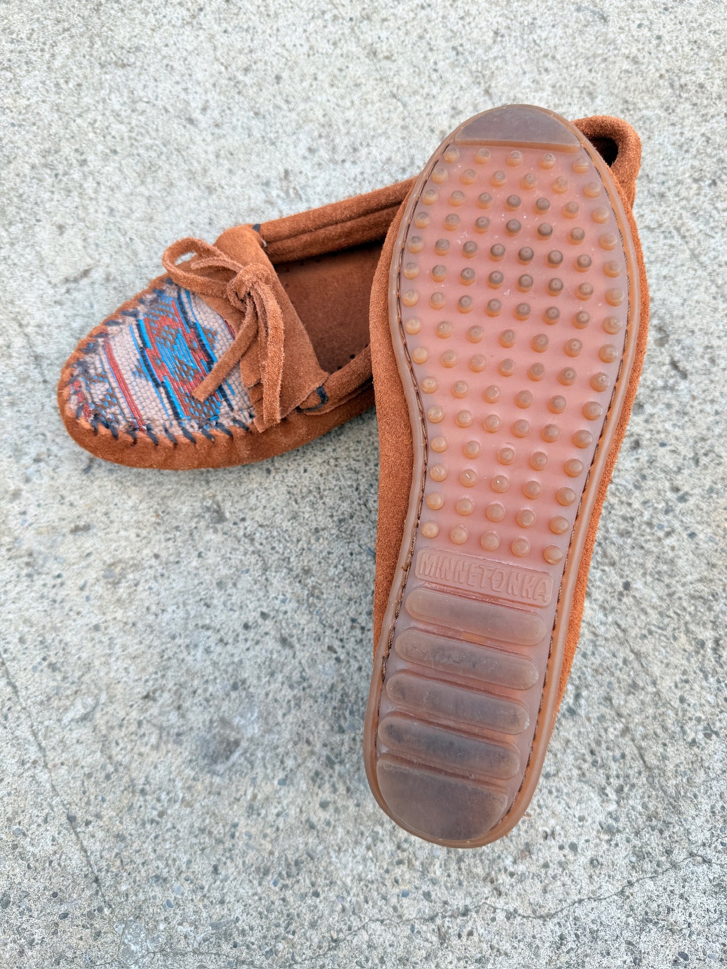 Vintage 1990s Minnetonka Suede Southwestern Moccasins | Women’s 8