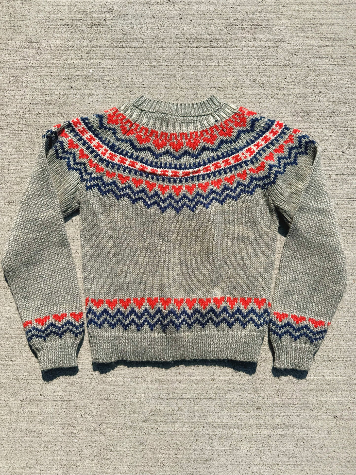 Vintage Darnknit Grey Fair Isle Acrylic Sweater | Medium