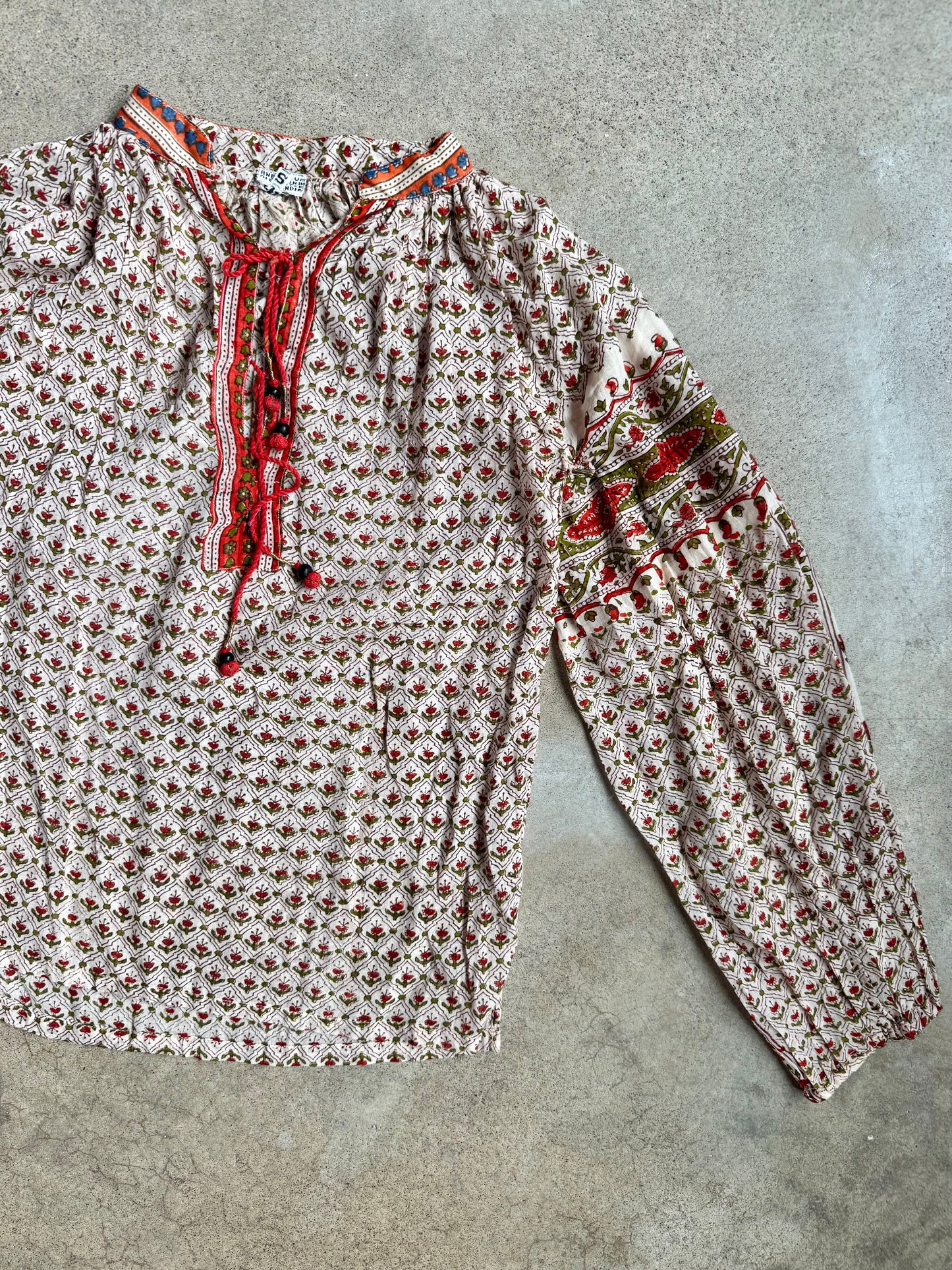 Vintage 1990s Indian Floral Block Print 100% Cotton Peasant Blouse | Small