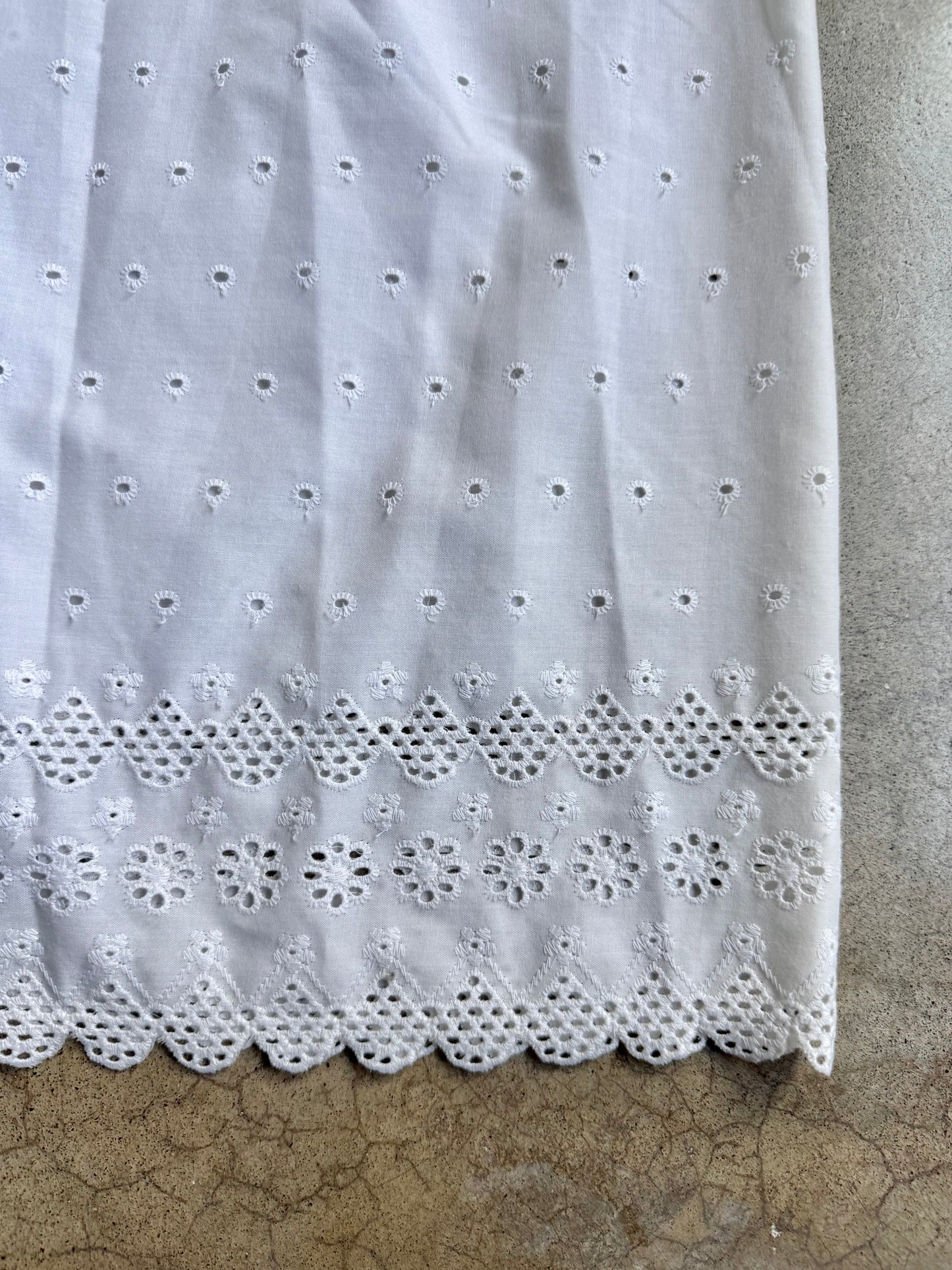 Antique Edwardian Crochet Yoke White Cotton Eyelet Nightgown | Medium