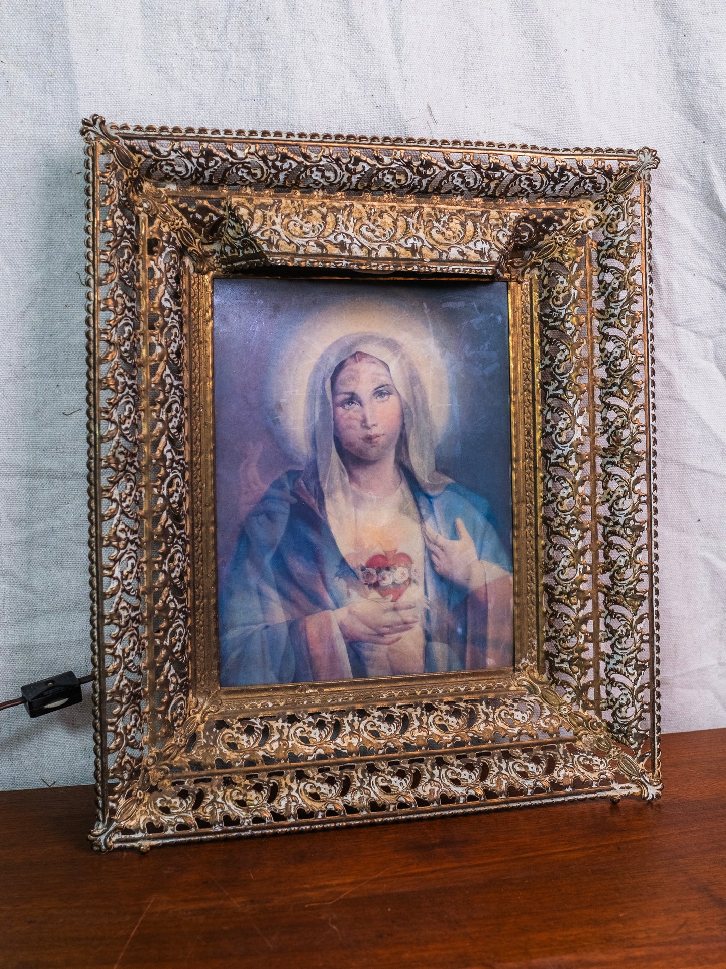 Vintage 1950s Gold Framed Holographic 3D "Jesus & Mary" Light Up Picture