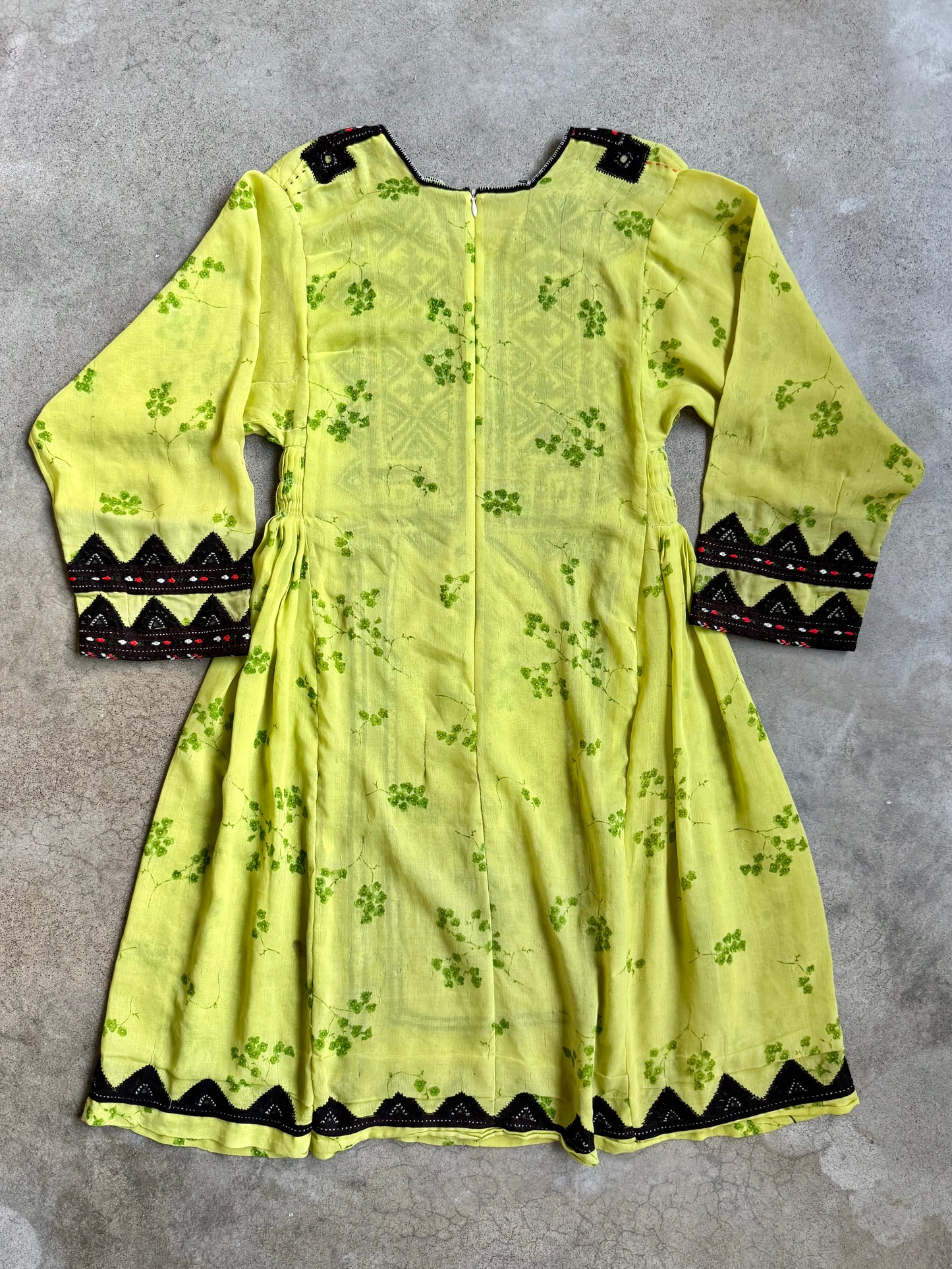 Vintage Green Afghan Balochi Embroidered Dress | Medium