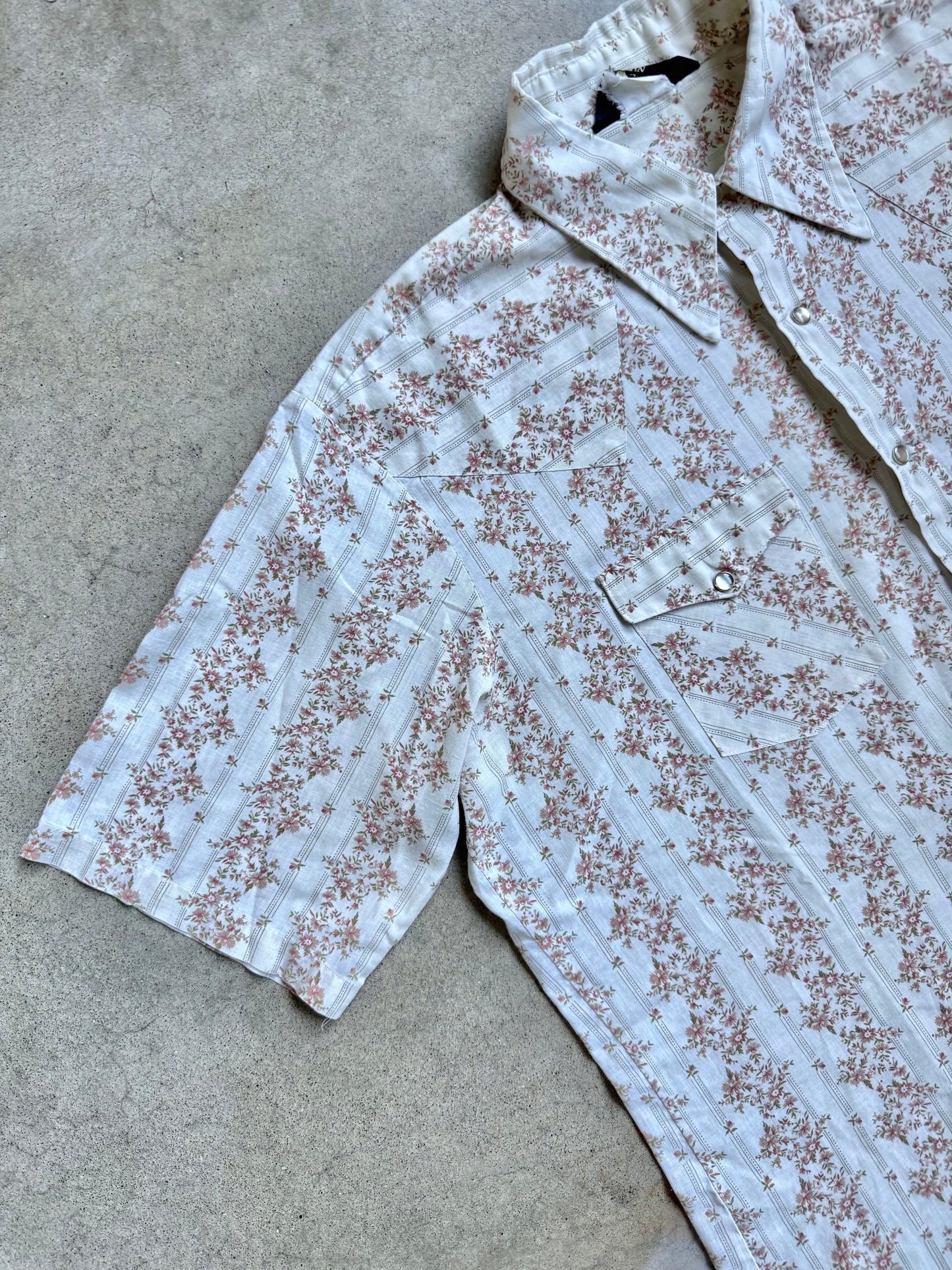Vintage 1970s Sears Floral Print Pearl Snap Western Shirt | XL