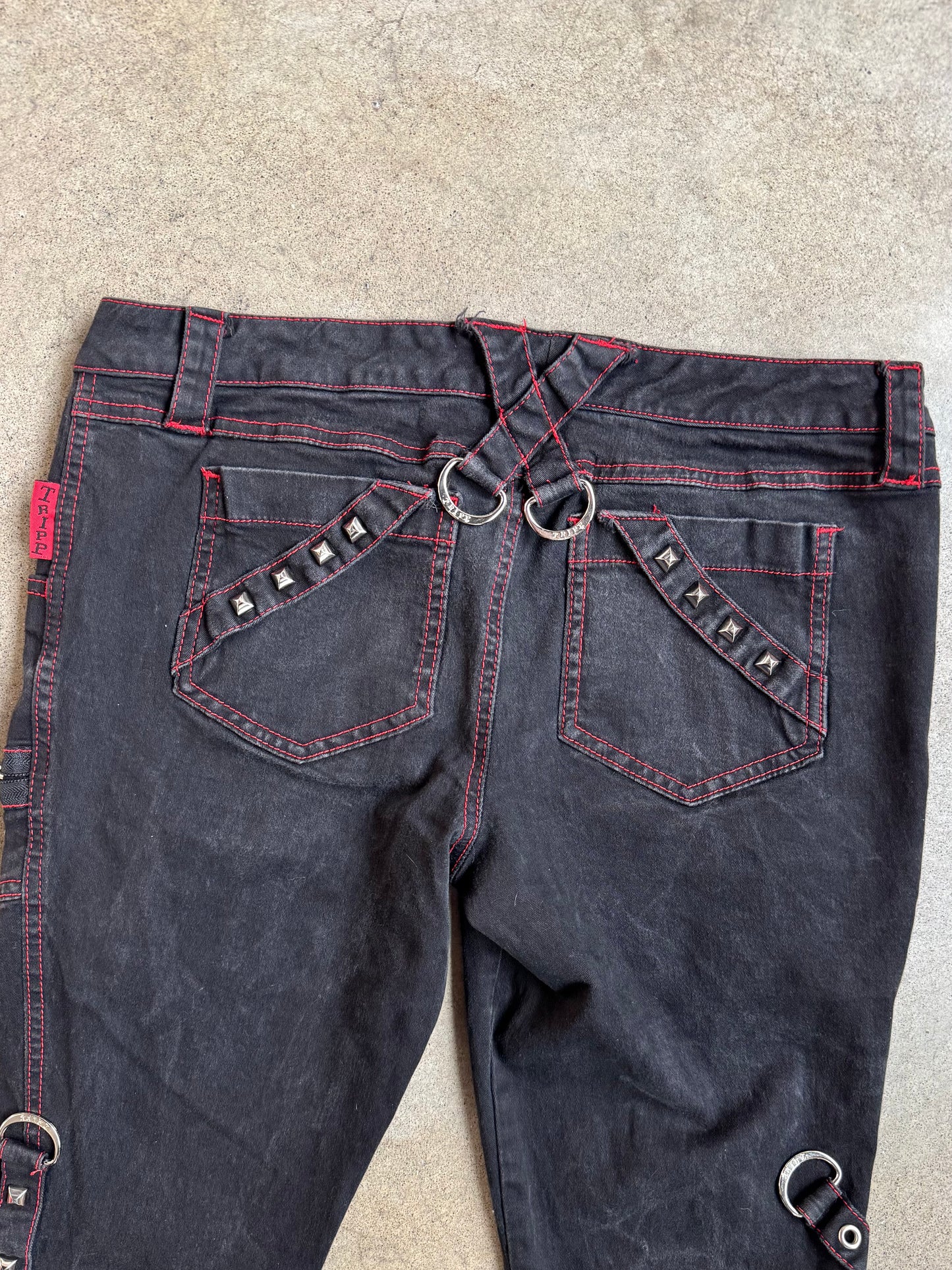 2000s Tripp NYC Black & Red Stitch Studded D-Ring Skinny Jeans | Medium