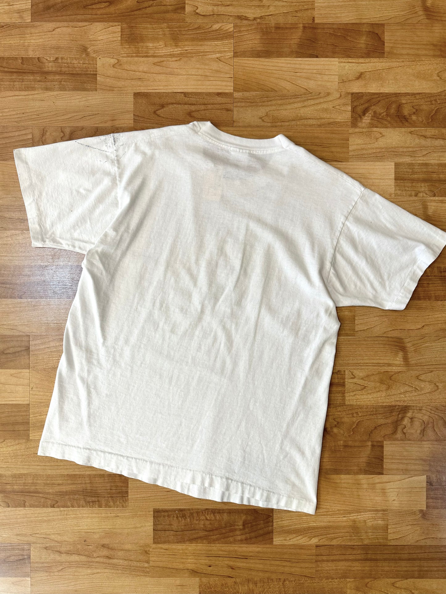 Vintage Special Eye White Graphic Tee | Large