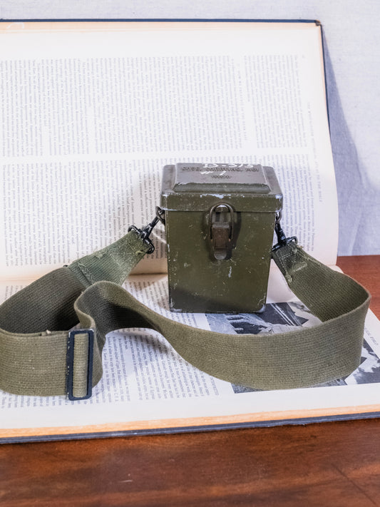 Vintage 1940s Military M81 Carrying Case